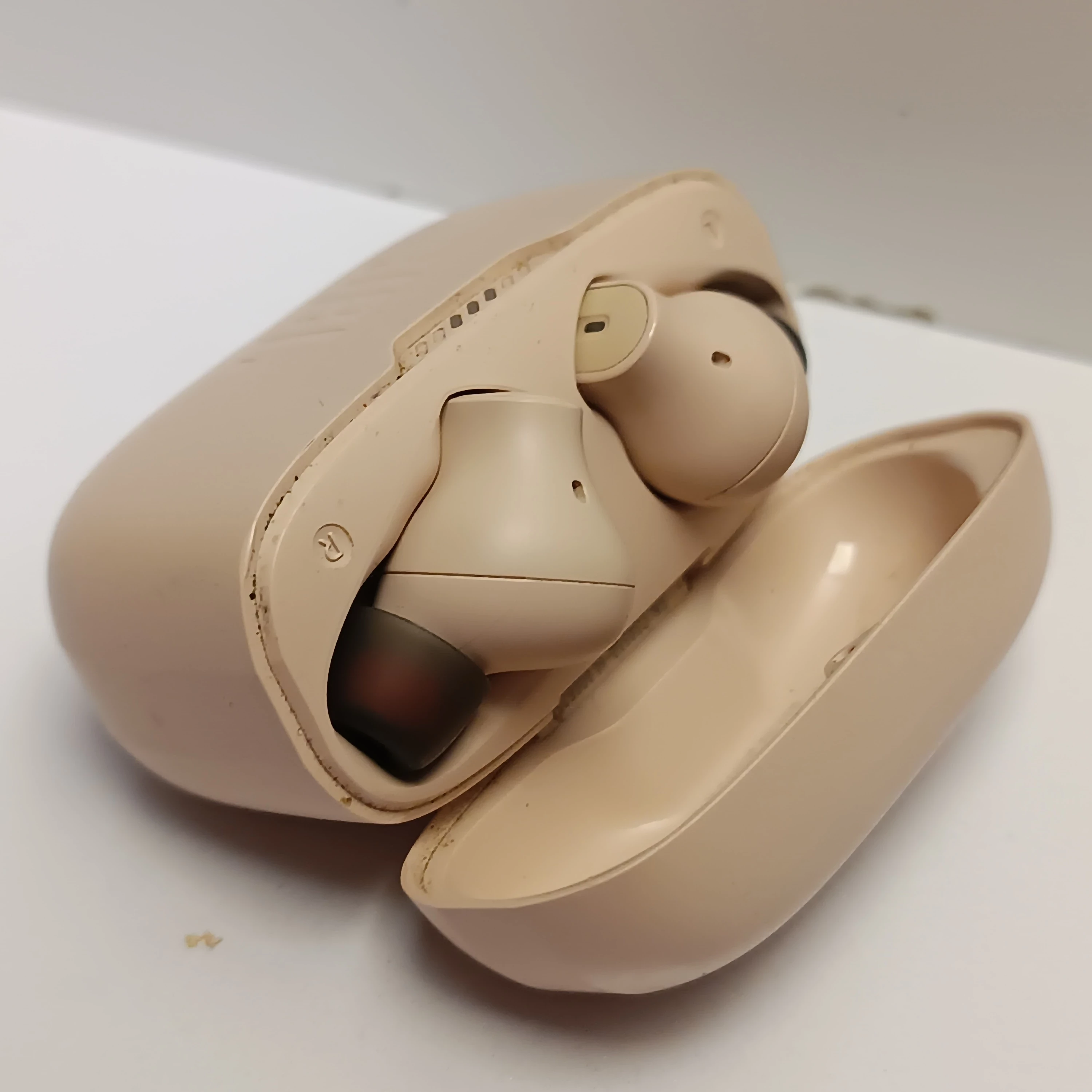 sluchawki-jbl-vibe-beam-kolor-dominujacy-129357-1