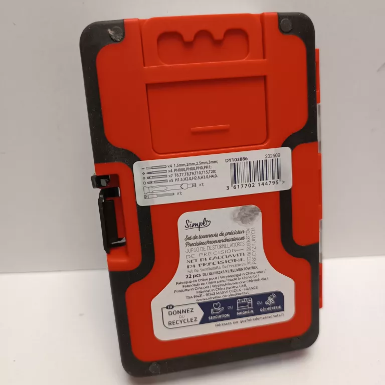 zestaw-bitow-z-wkretakiem-czerwone-pud-stan-11323-2