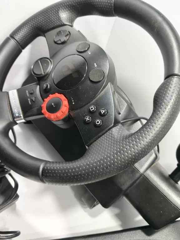 logitech-driving-force-e-x5c19-stan-11323-2