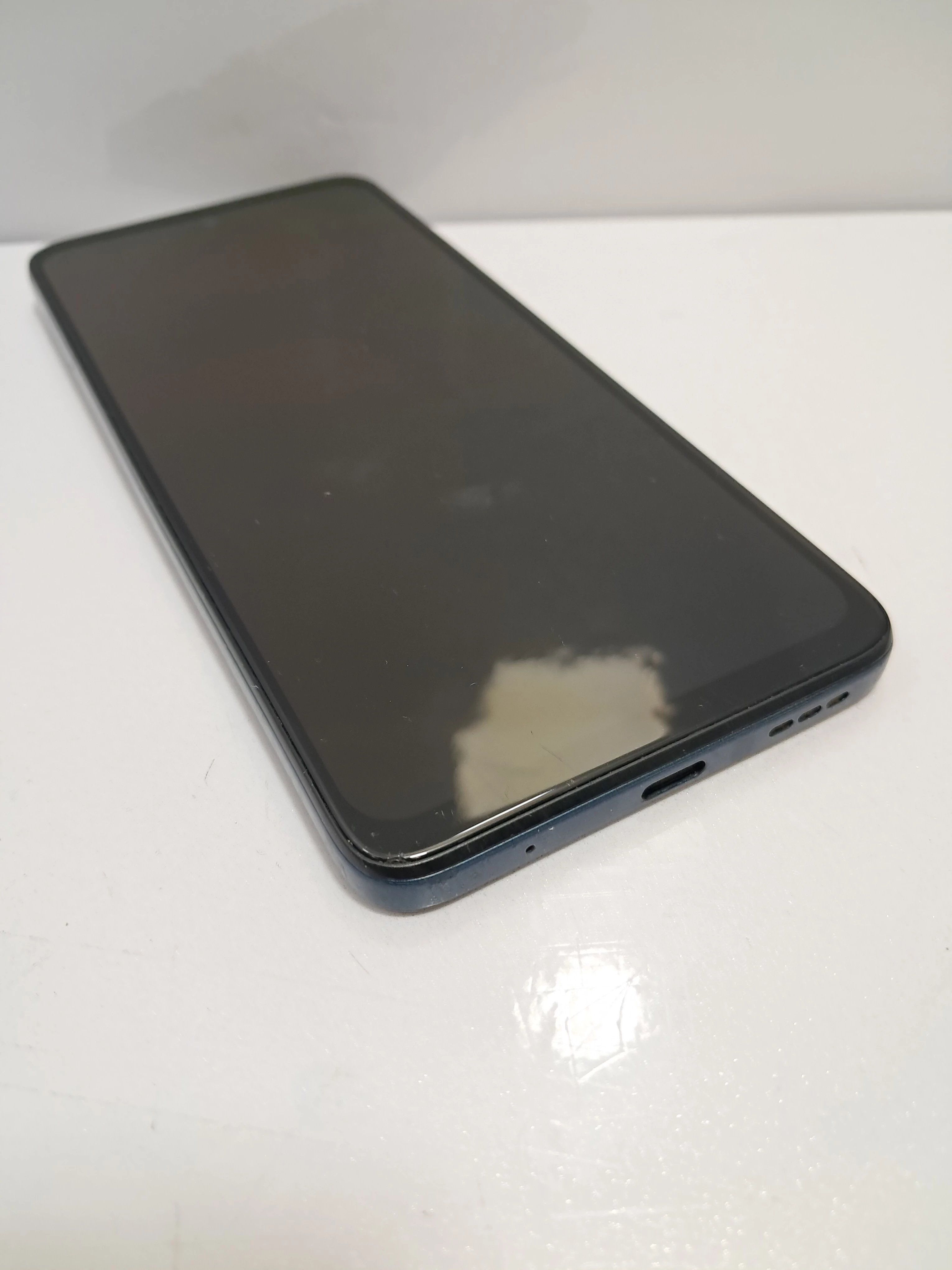 telefon-motorola-moto-g42-typ-202685-212929