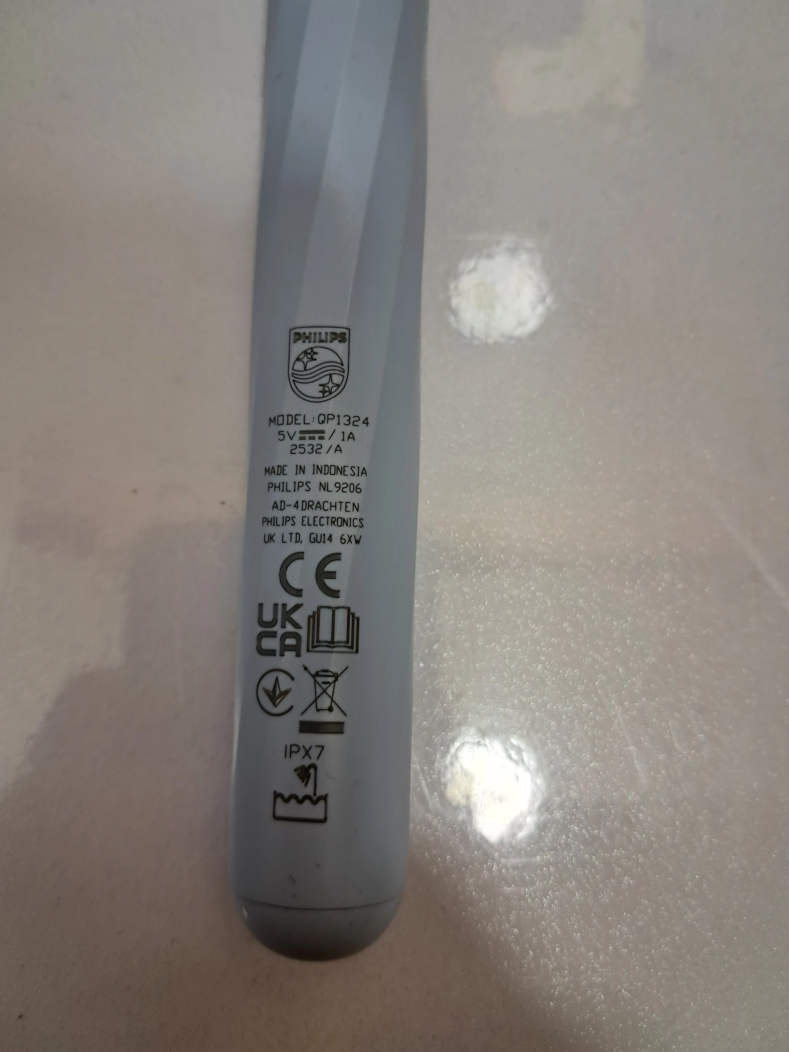 golarka-philips-oneblade-qp132420-trymer-stan-11323-2