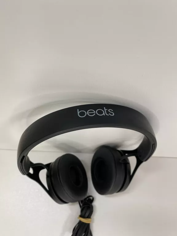 sluchawki-nauszne-beats-by-dr-dre-ep-on-ear-zestaw-kod-producenta-ml992zma