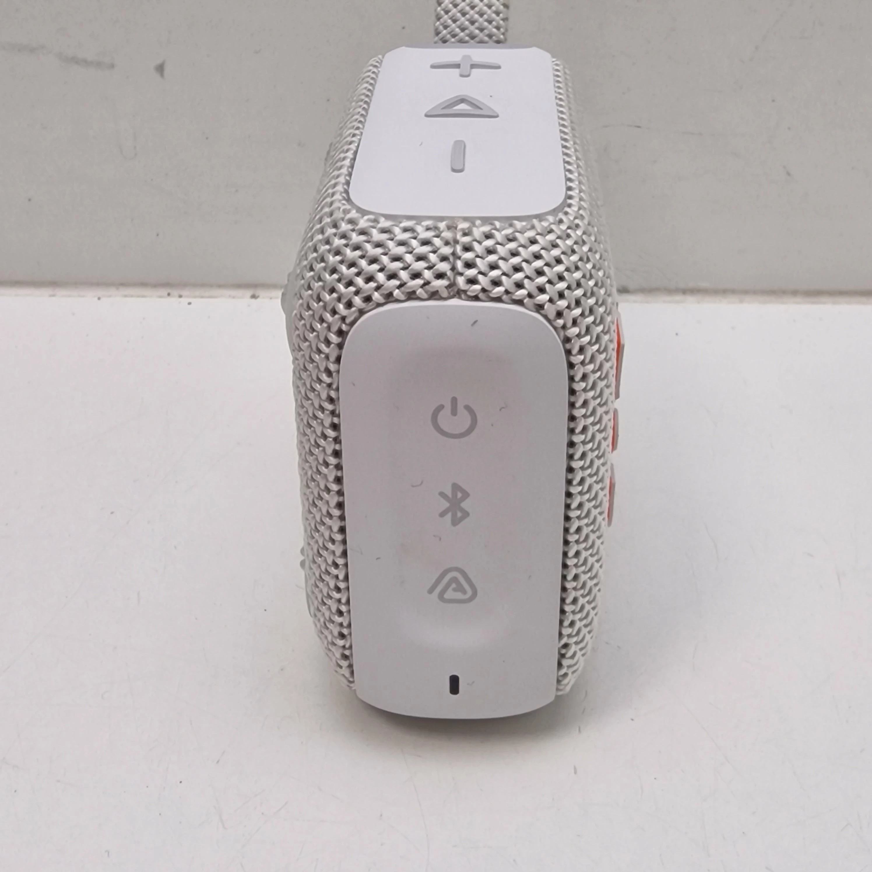 glosnik-bt-jbl-go4-stan-11323-2