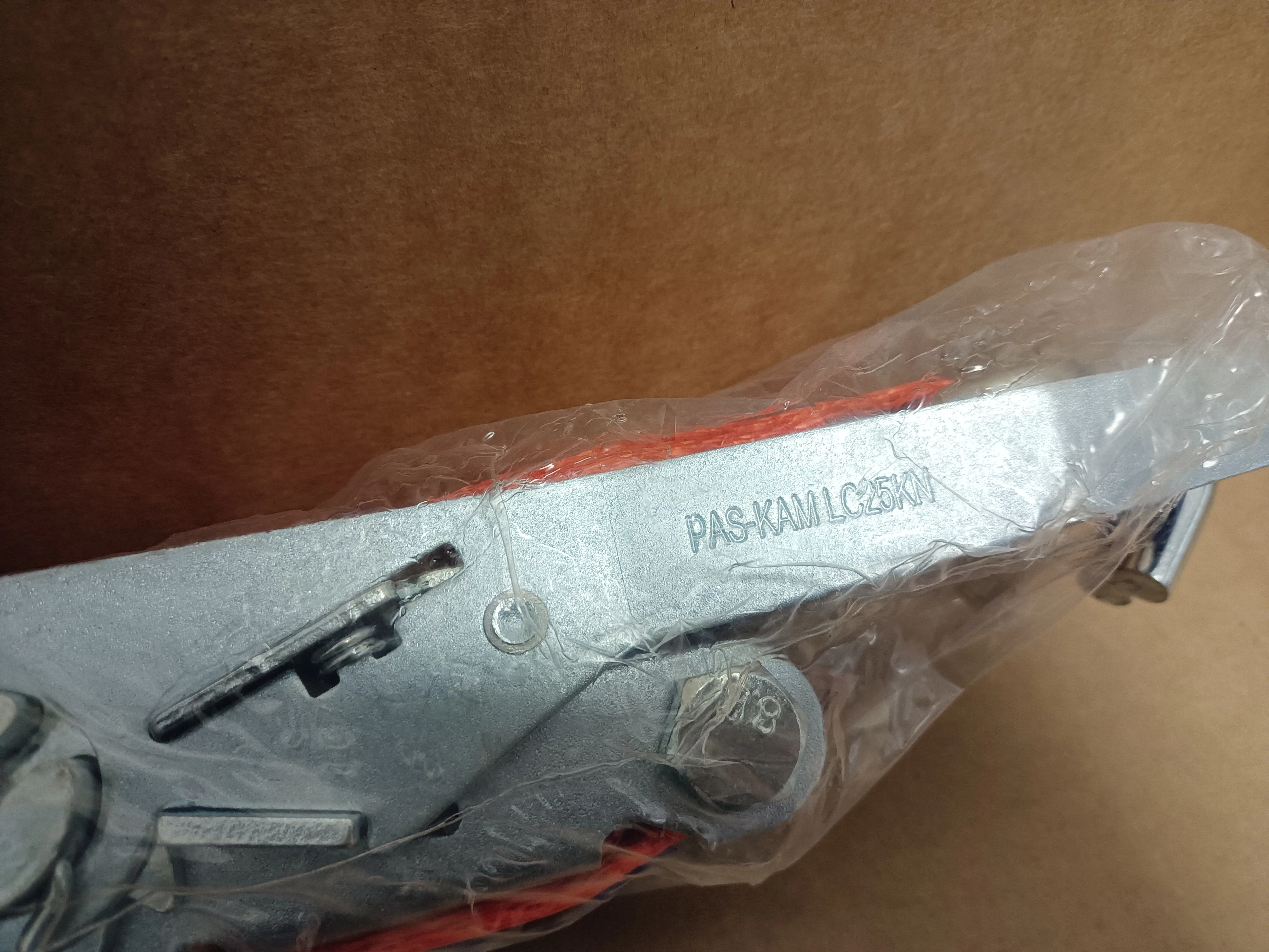 napinacz-sciagacz-pasa-transportowego-04m-5t-50mm-ean-gtin-5901409702807