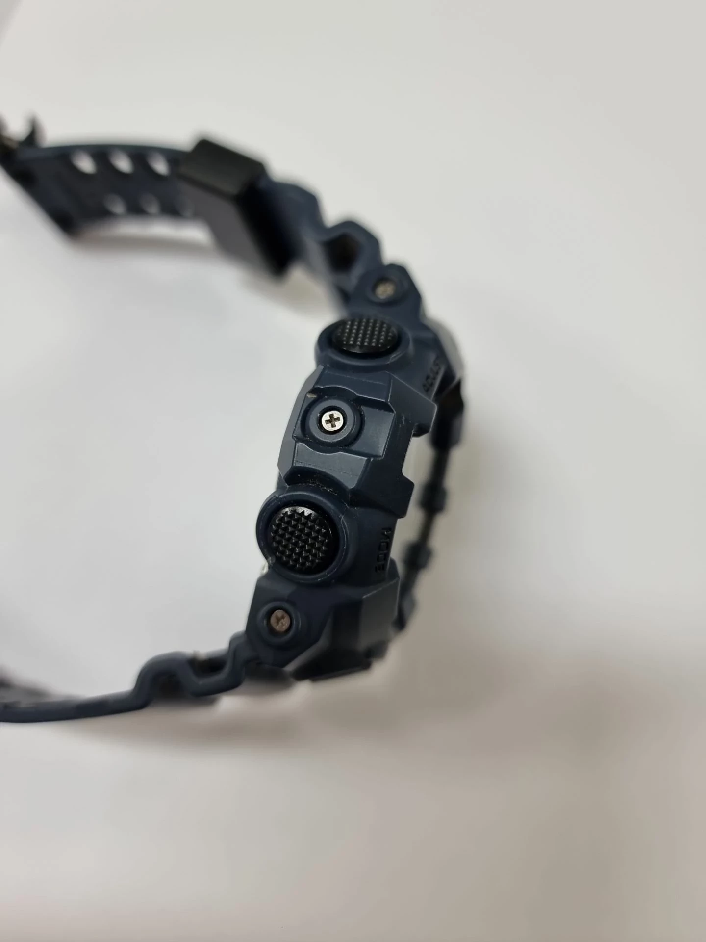 casio-gshock-ga-700ca-material-paska-129219-10