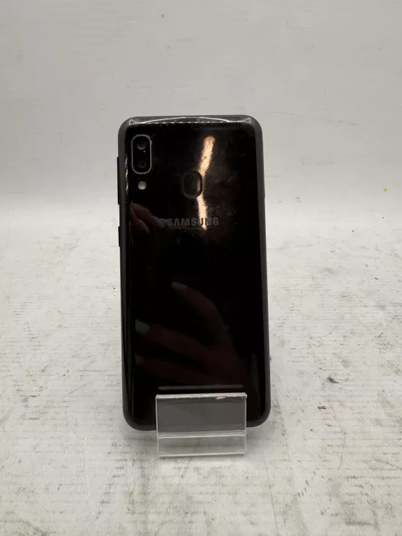 telefon-samsung-galaxy-a20e-stan-11323-2