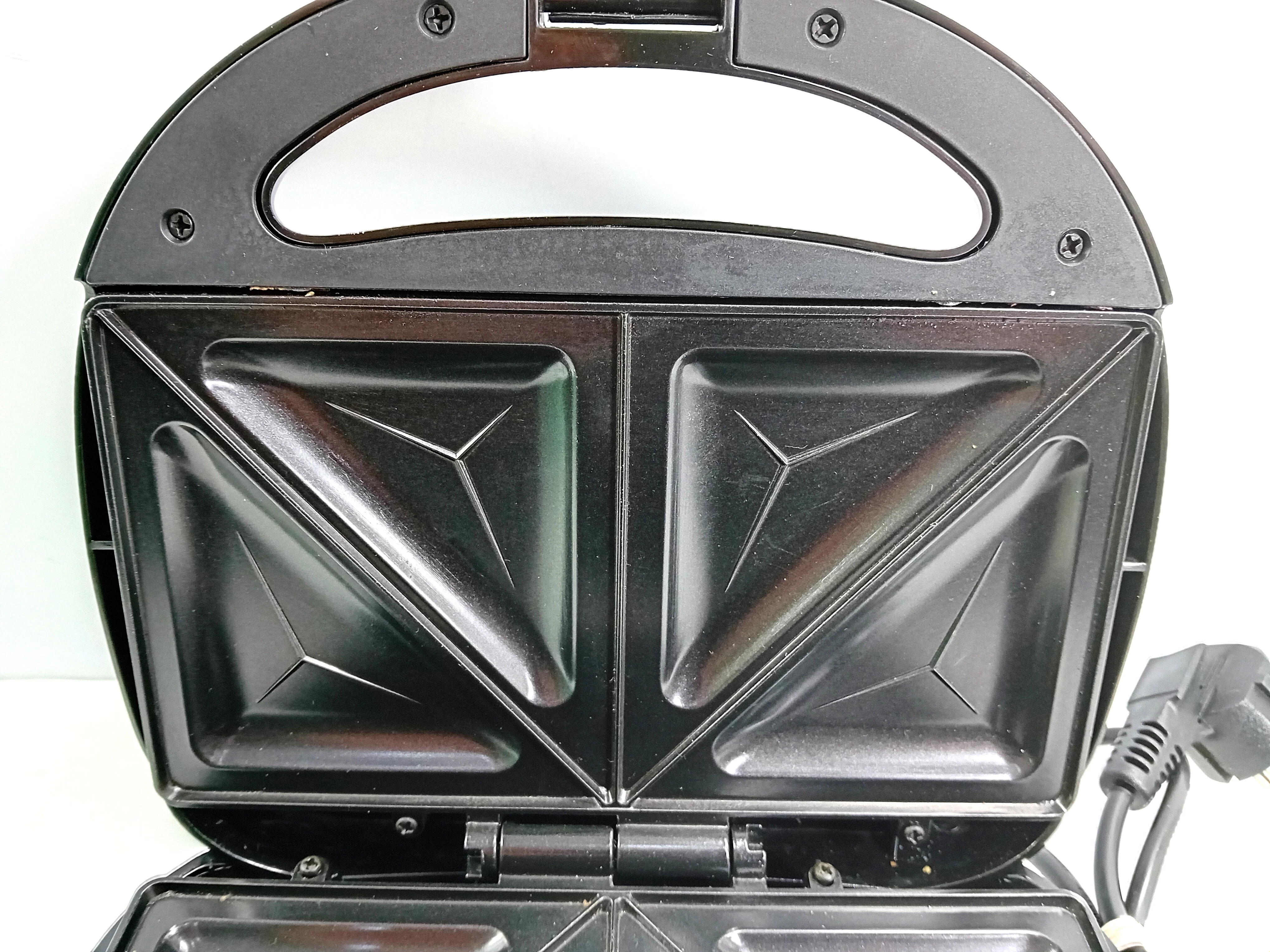 opiekacz-do-kanapek-hoffen-kolor-dominujacy-129357-3