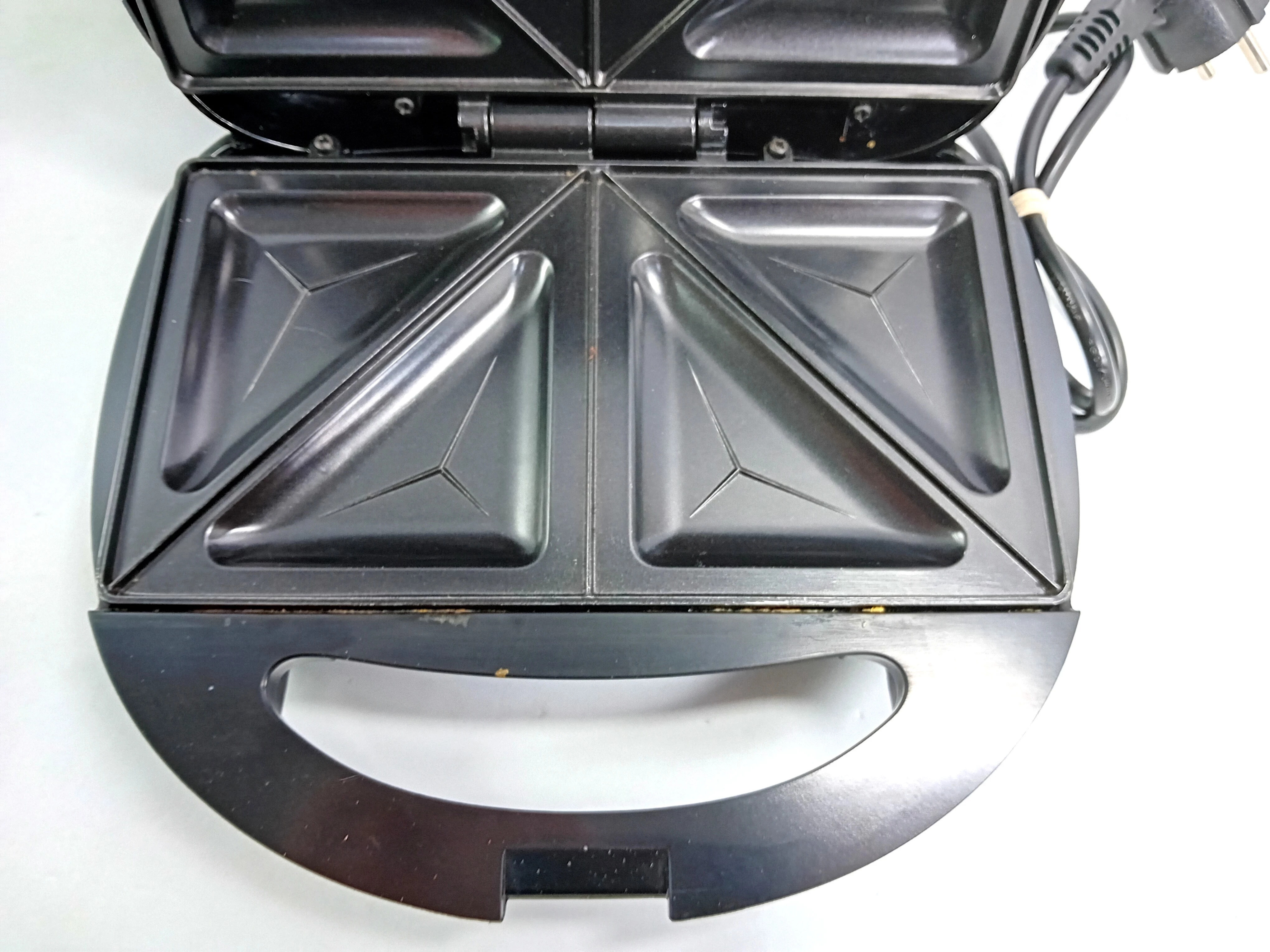 opiekacz-do-kanapek-hoffen-moc-75000