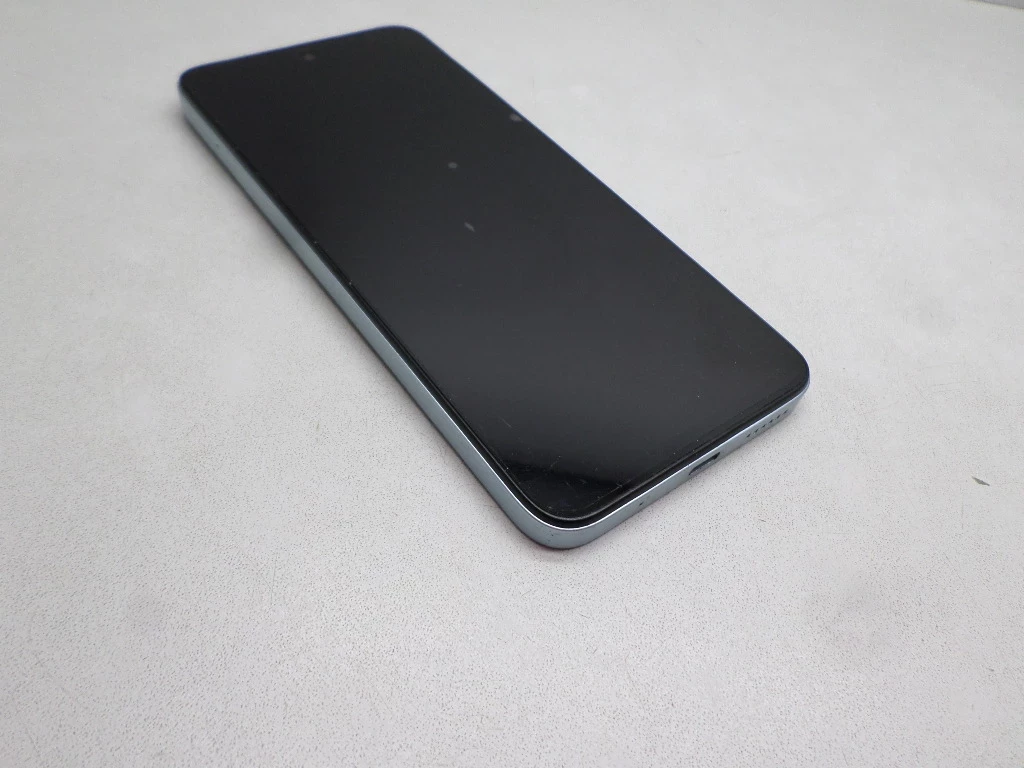 telefon-xiaomi-redmi-13-przekatna-ekranu-679