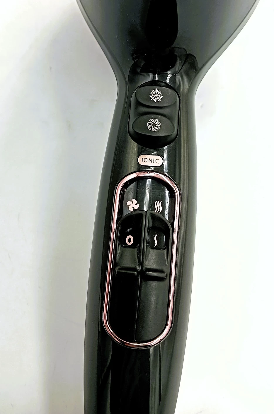 suszarka-do-wlosow-remington-d5706-liczba-predkosci-nadmuchu-2