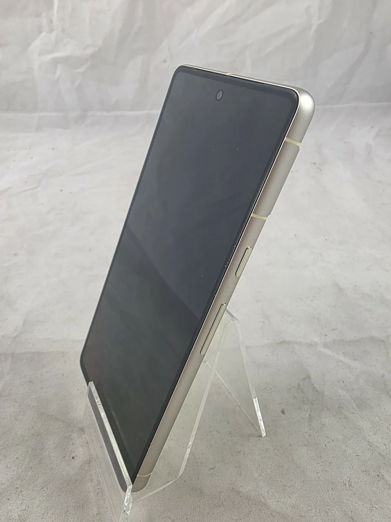 telefon-google-pixel-7-128gb-kod-producenta-ga03943-gb