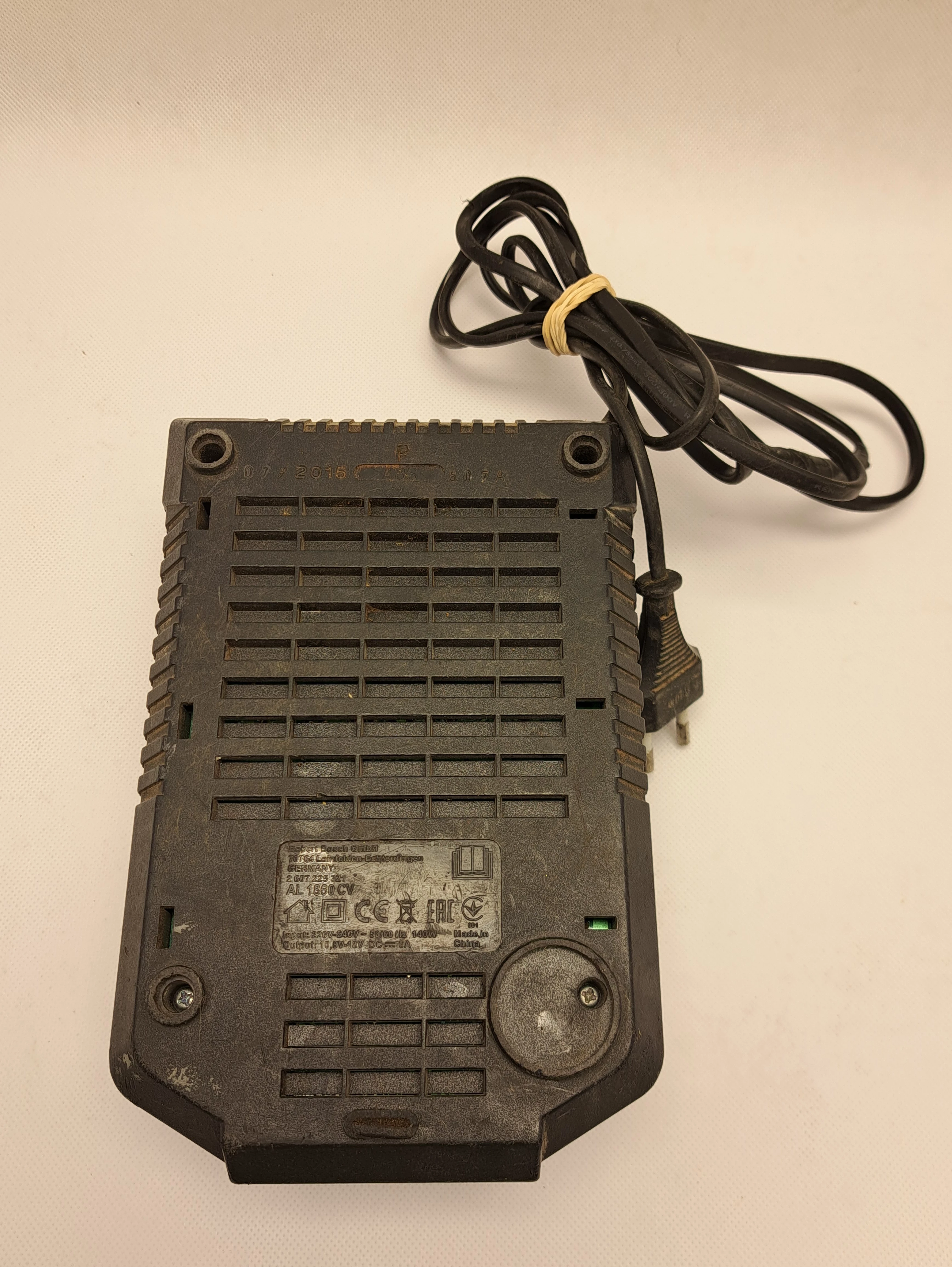 ladowarka-bosch-al-1860-cv-stan-11323-2