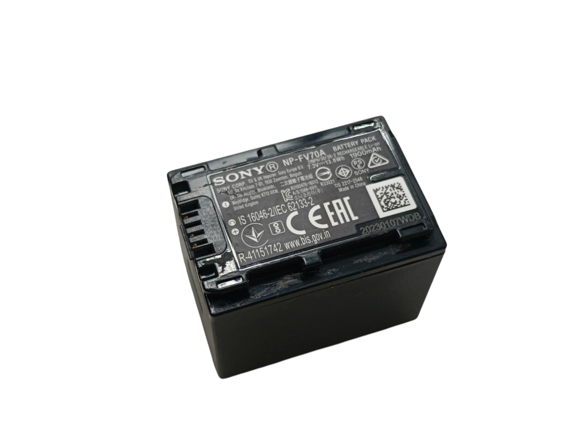 kamera-handycam-z-przetwornikiem-obrazu-cmos-exmor-r-sony-fdr-ax43a-4k-waga-produktu-56000