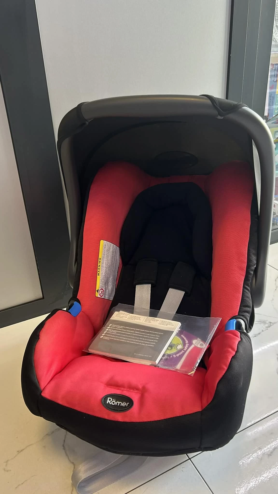 fotelik-samochodowy-britax-romer-baby-safe-olivia-0-13kg-powystawowy-obroncow-wybrzeza-2a-gdansk