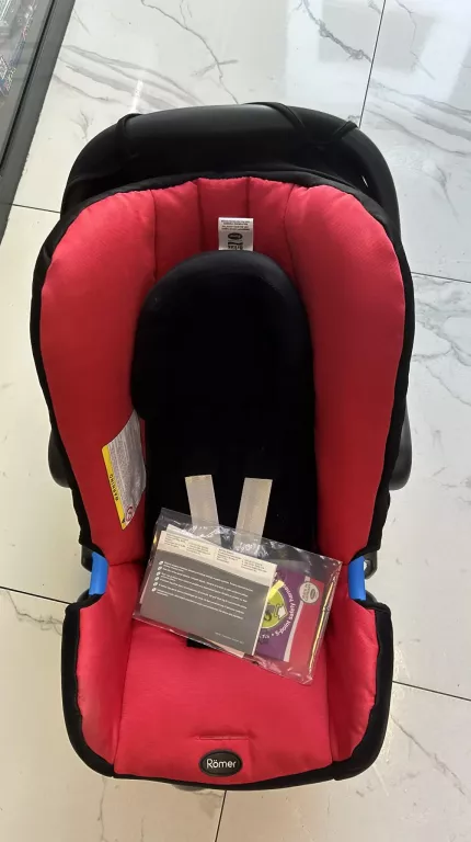 fotelik-samochodowy-britax-romer-baby-safe-olivia-0-13kg-powystawowy-model-250519-1926829