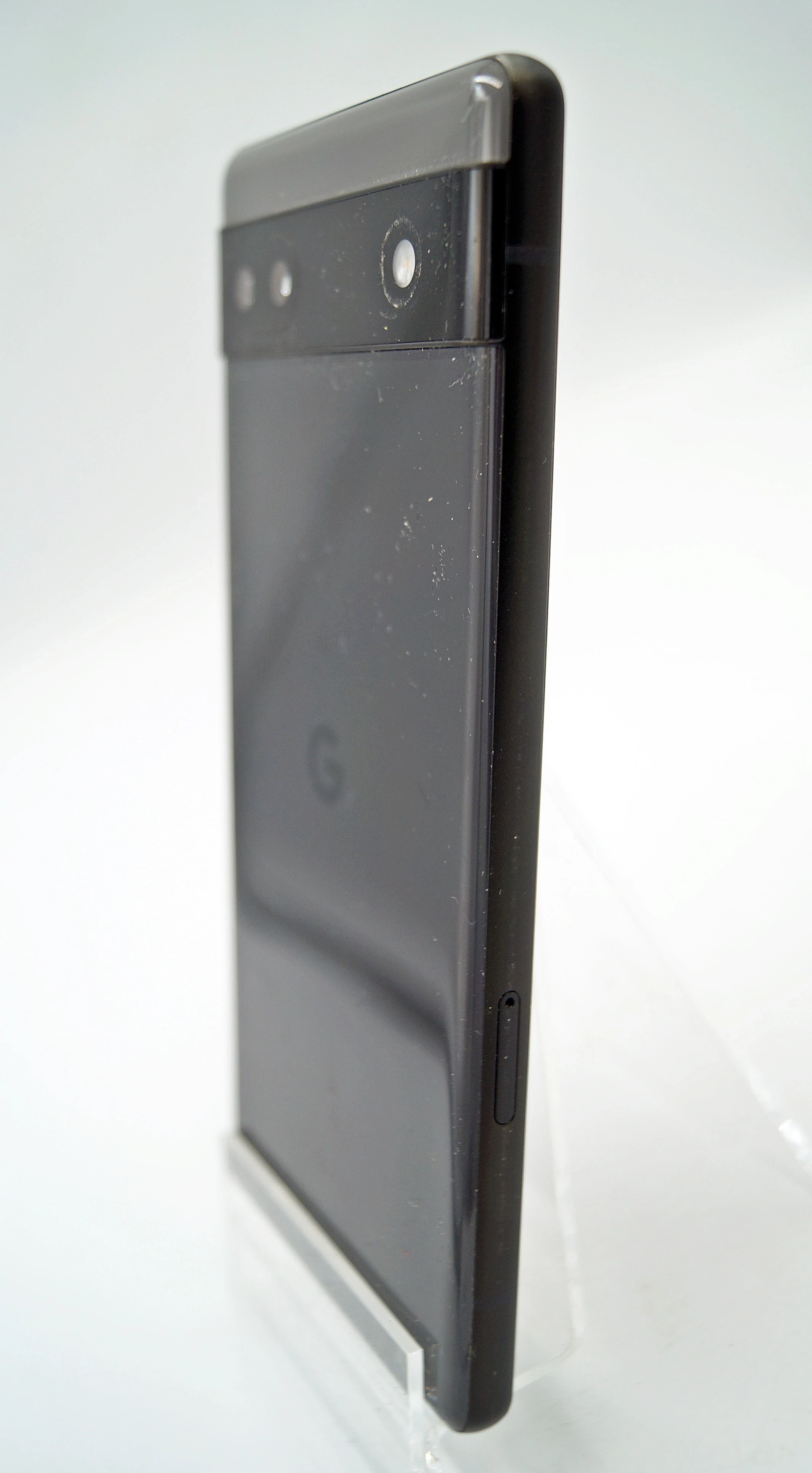 smartfon-google-pixel-6a-6128gb-przekatna-ekranu-610