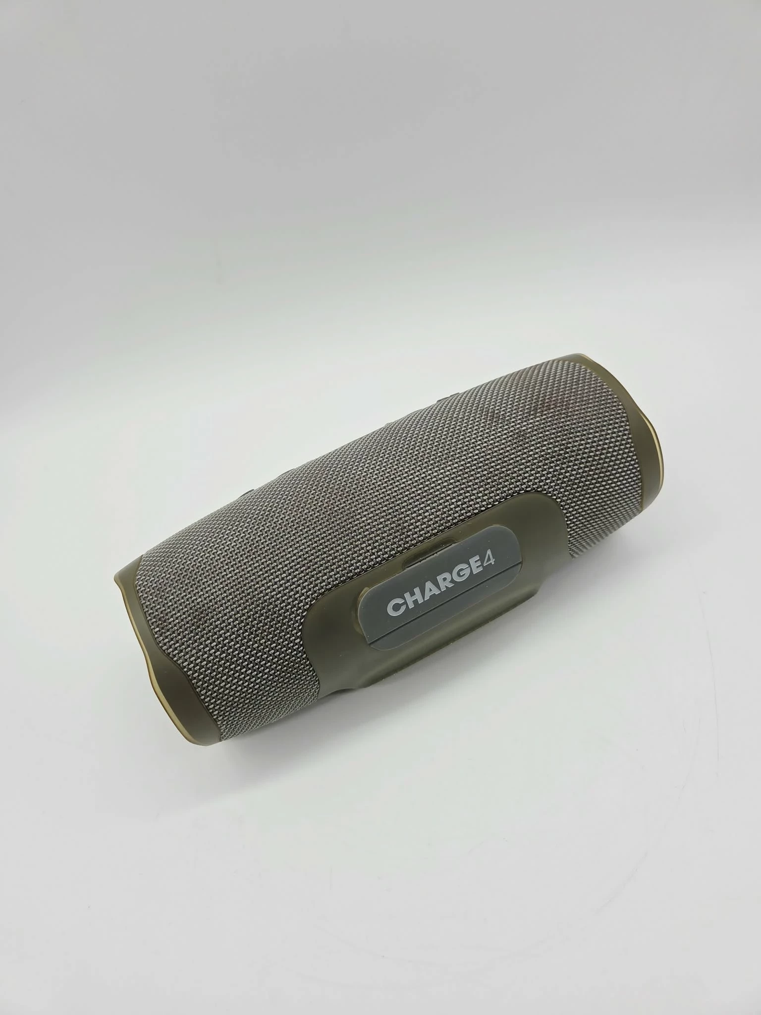 glosnik-przenosny-jbl-charge-4-czarny-30-w-stan-11323-2