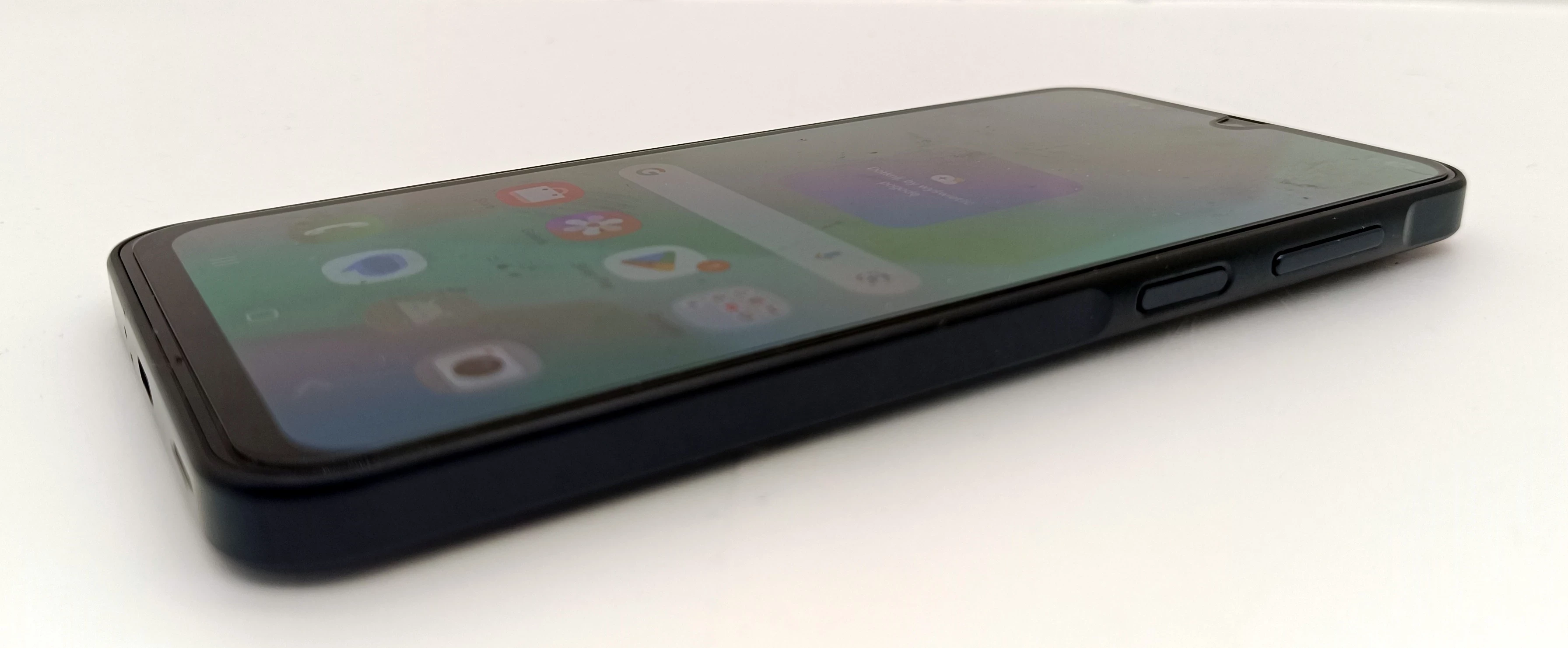 telefon-samsung-galaxy-a16-przekatna-ekranu-670