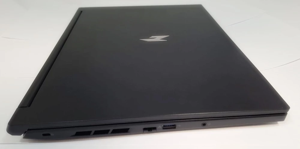 laptop-acer-nitro-v-16-n24c4-16475gb-komplet-at-opis-seria-procesora-4366-293005