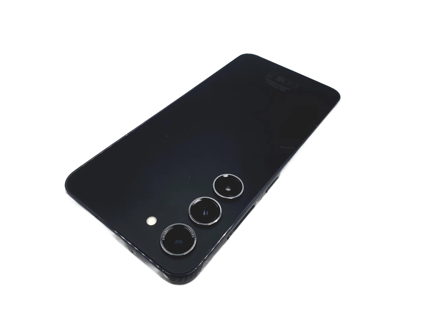 telefon-samsung-galaxy-s23-8256gb-przekatna-ekranu-610