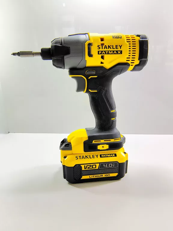 zakretarka-udarowa-18v-fatmax-v20-sfmcf800-ak-stan-11323-2