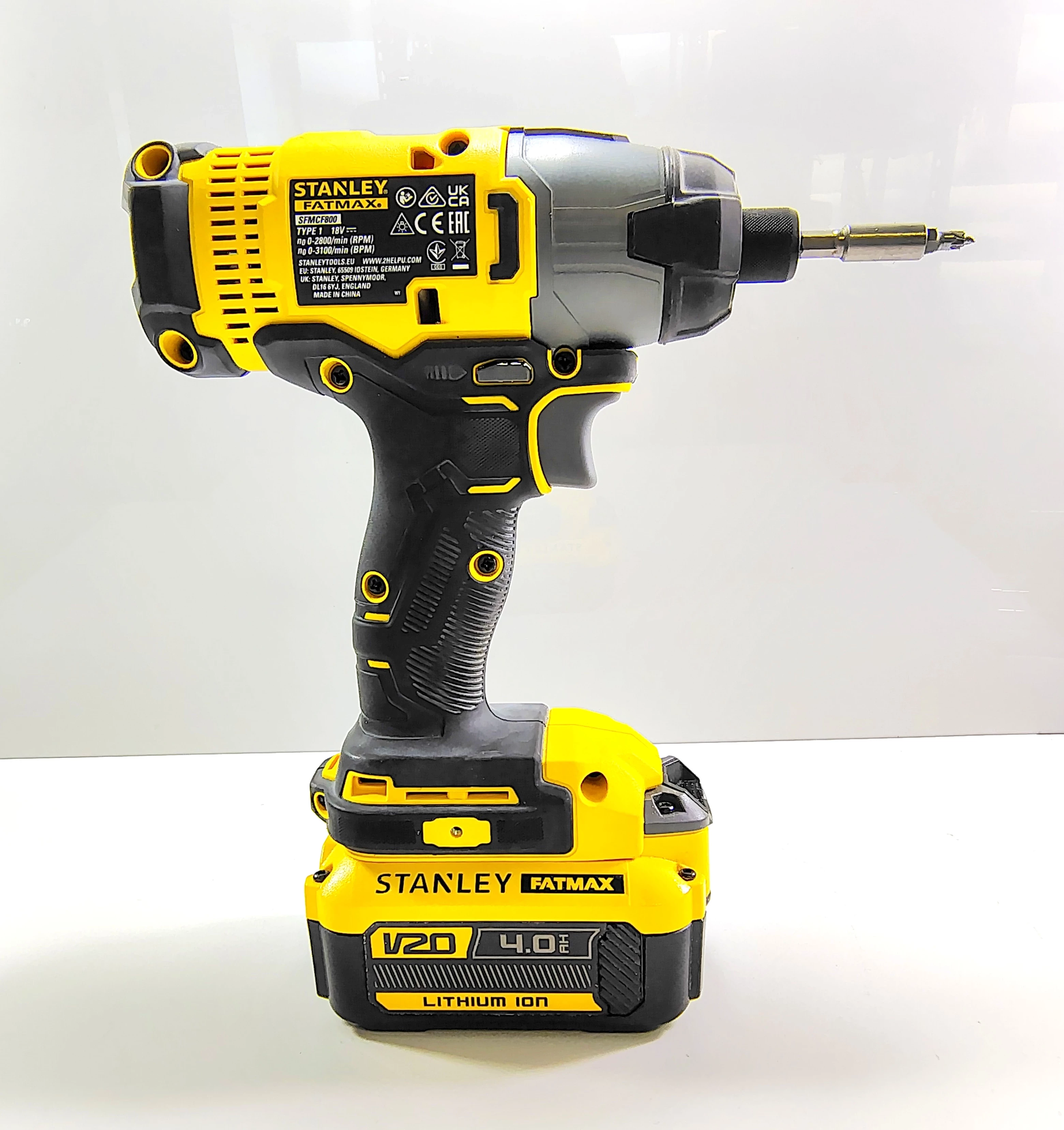 zakretarka-udarowa-18v-fatmax-v20-sfmcf800-ak-grochowska-8385-poznan-ska-x