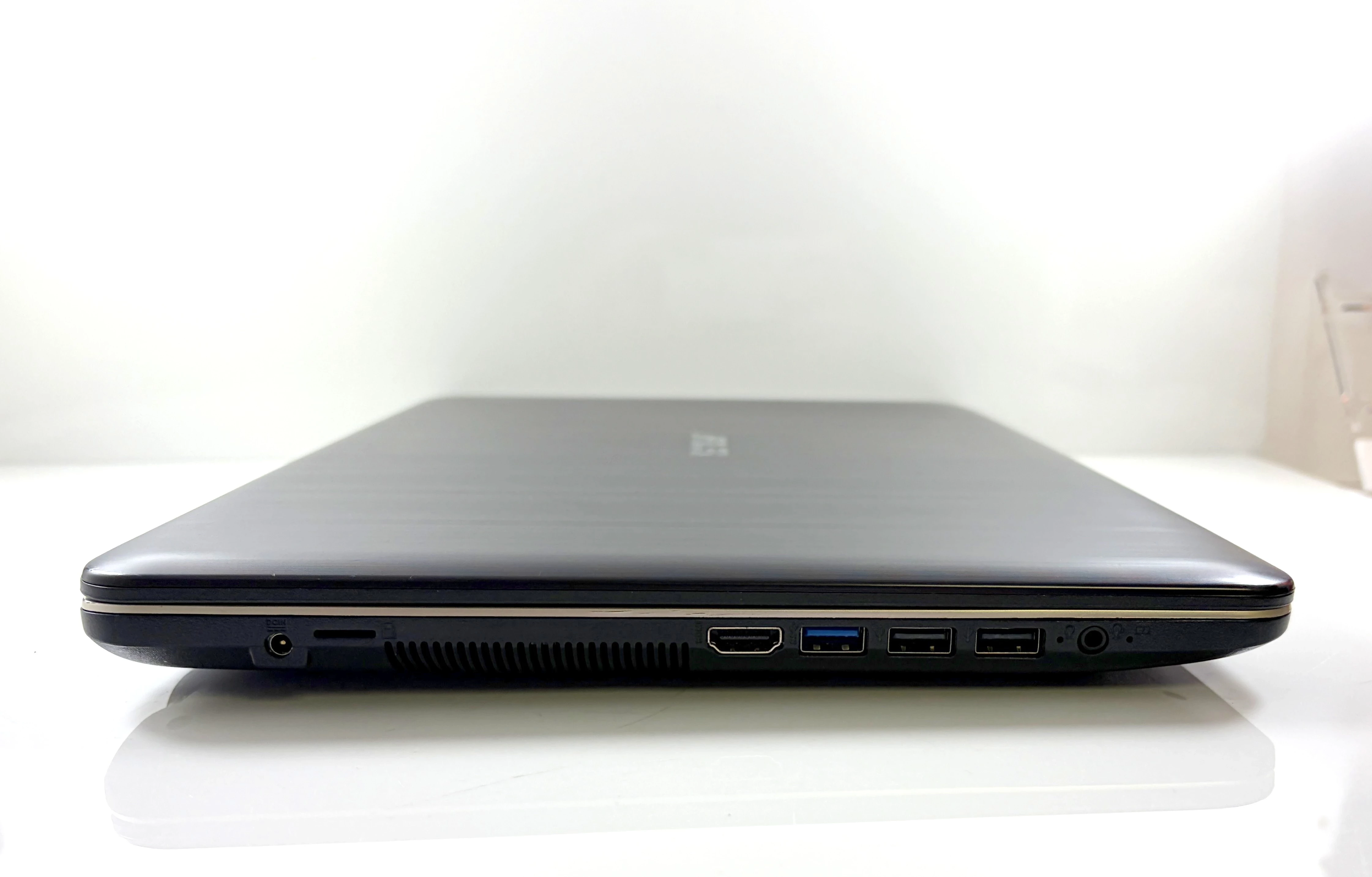 lekki-laptop-asus-x540na-4gb256gb-intel-celeron-n3350-pojemnosc-dysku-256
