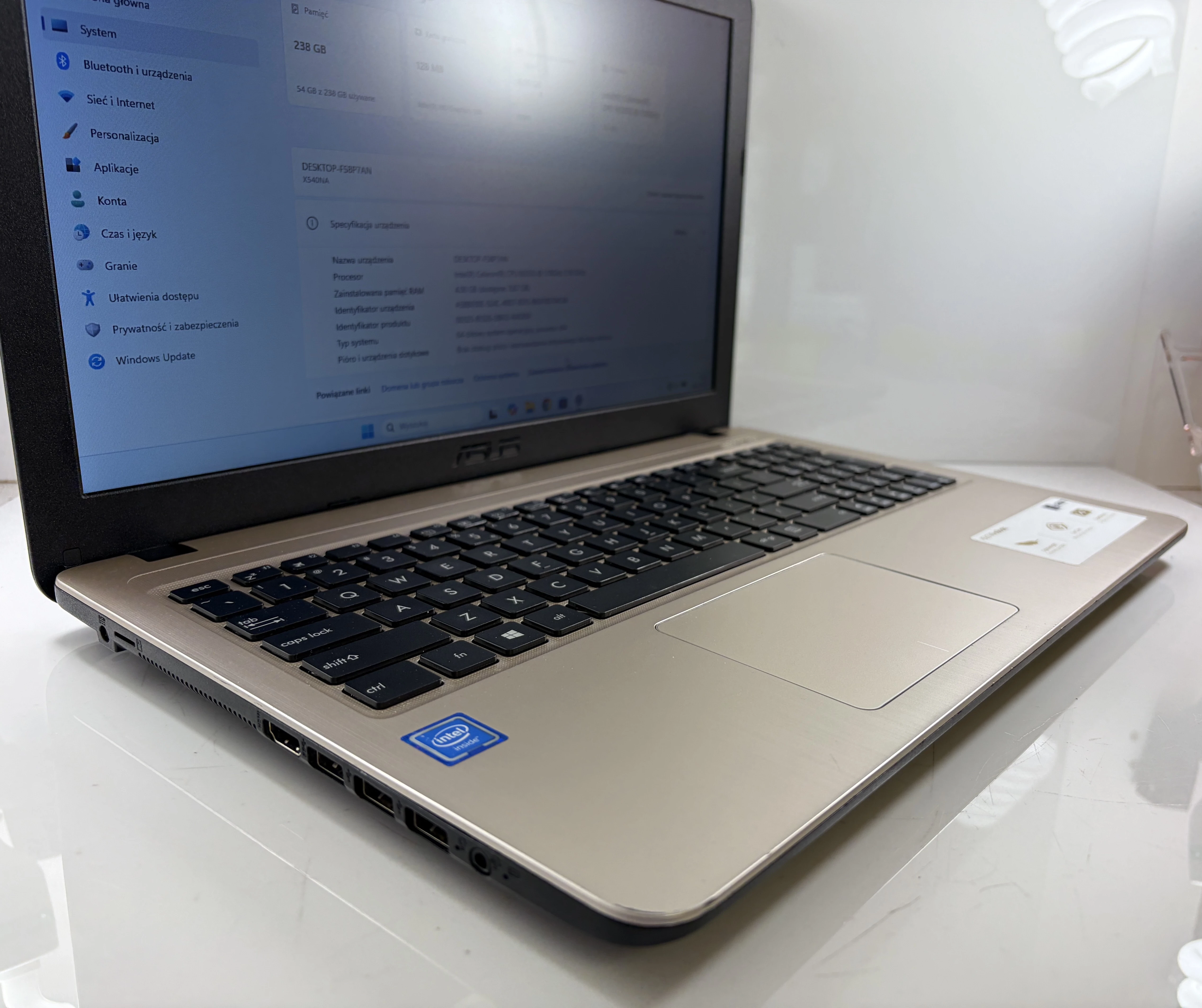 lekki-laptop-asus-x540na-4gb256gb-intel-celeron-n3350-przekatna-ekranu-1560