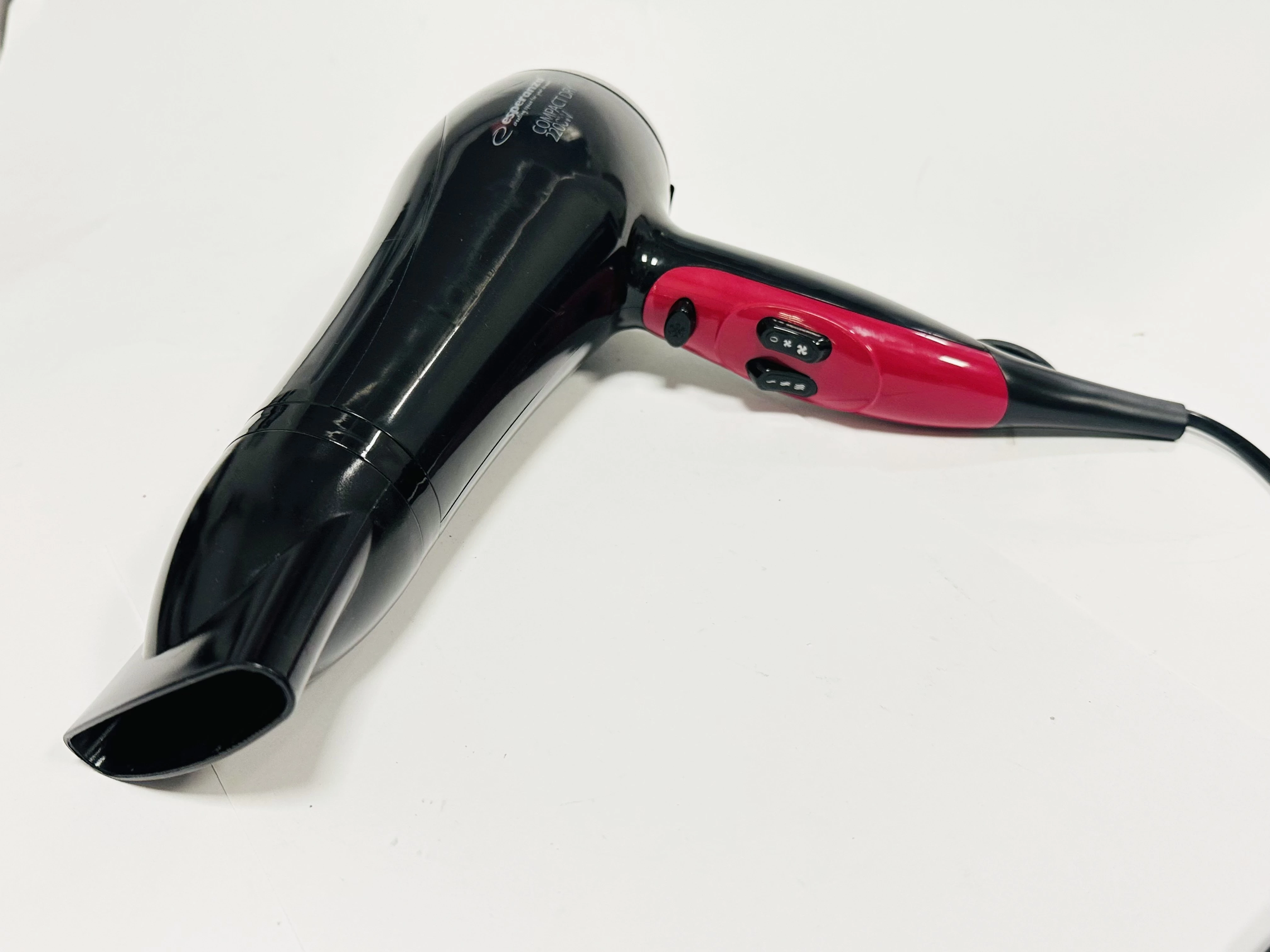 suszarka-do-wlosow-esperanza-2000w-stan-11323-2