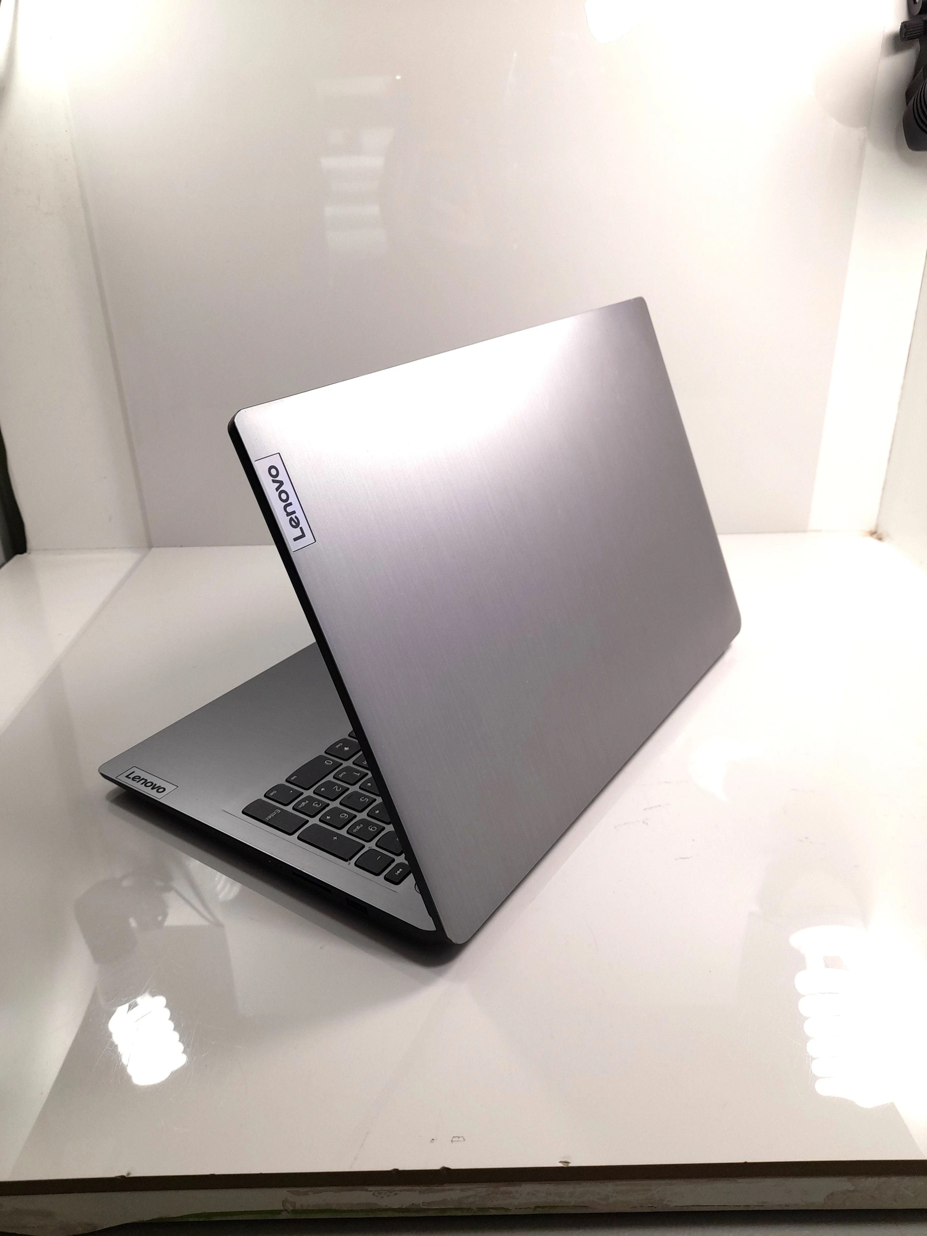 laptop-lenovo-ideapad-3-amd-ryzen-7-with-radeon-graphics-512gb-seria-procesora-4366-293001
