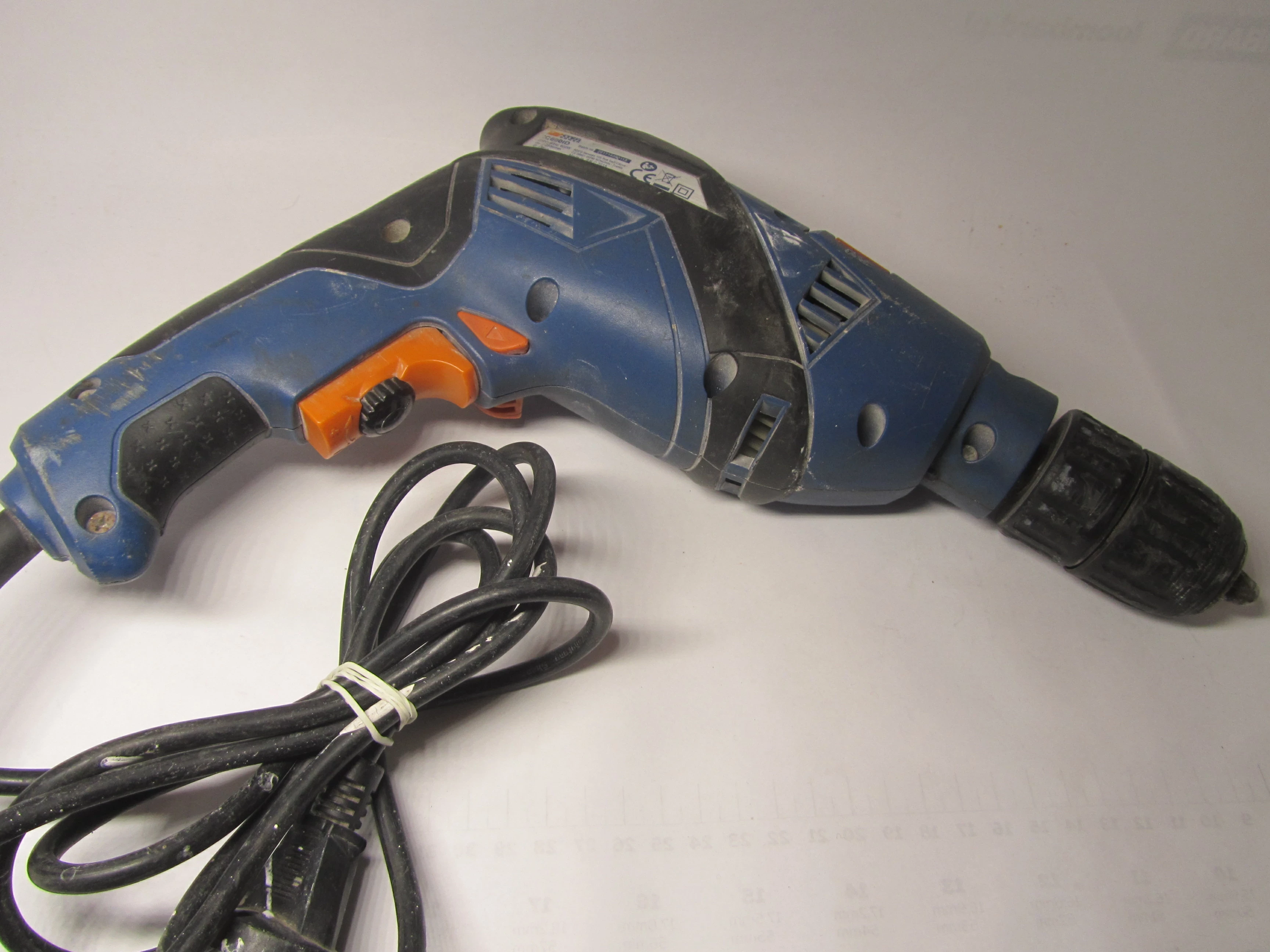 wiertarka-dexter-power-ic600id-600w-waga-wiertarki-170