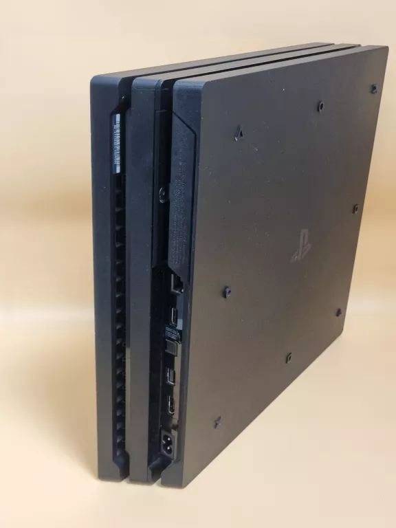 konsola-sony-play-station-4-pro-1tb-cuh-7216b-liczba-kontrolerow-w-zestawie-205994-225550