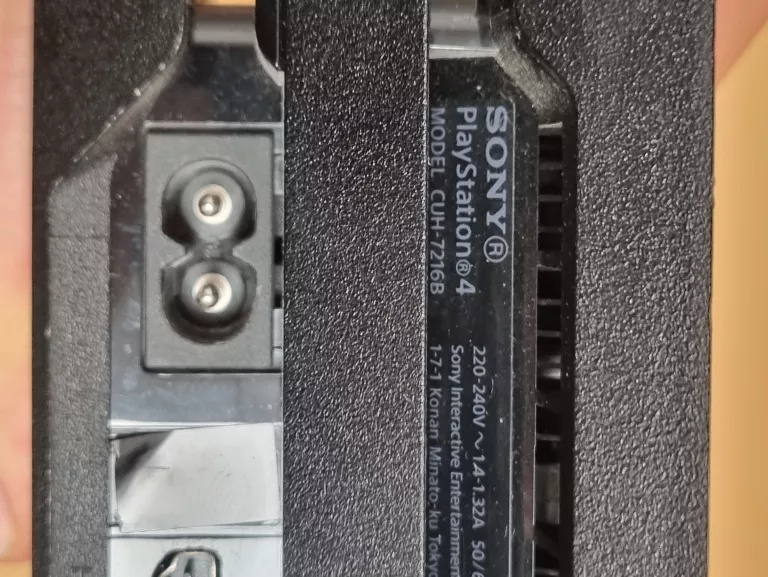 konsola-sony-play-station-4-pro-1tb-cuh-7216b-wersja-130590-3