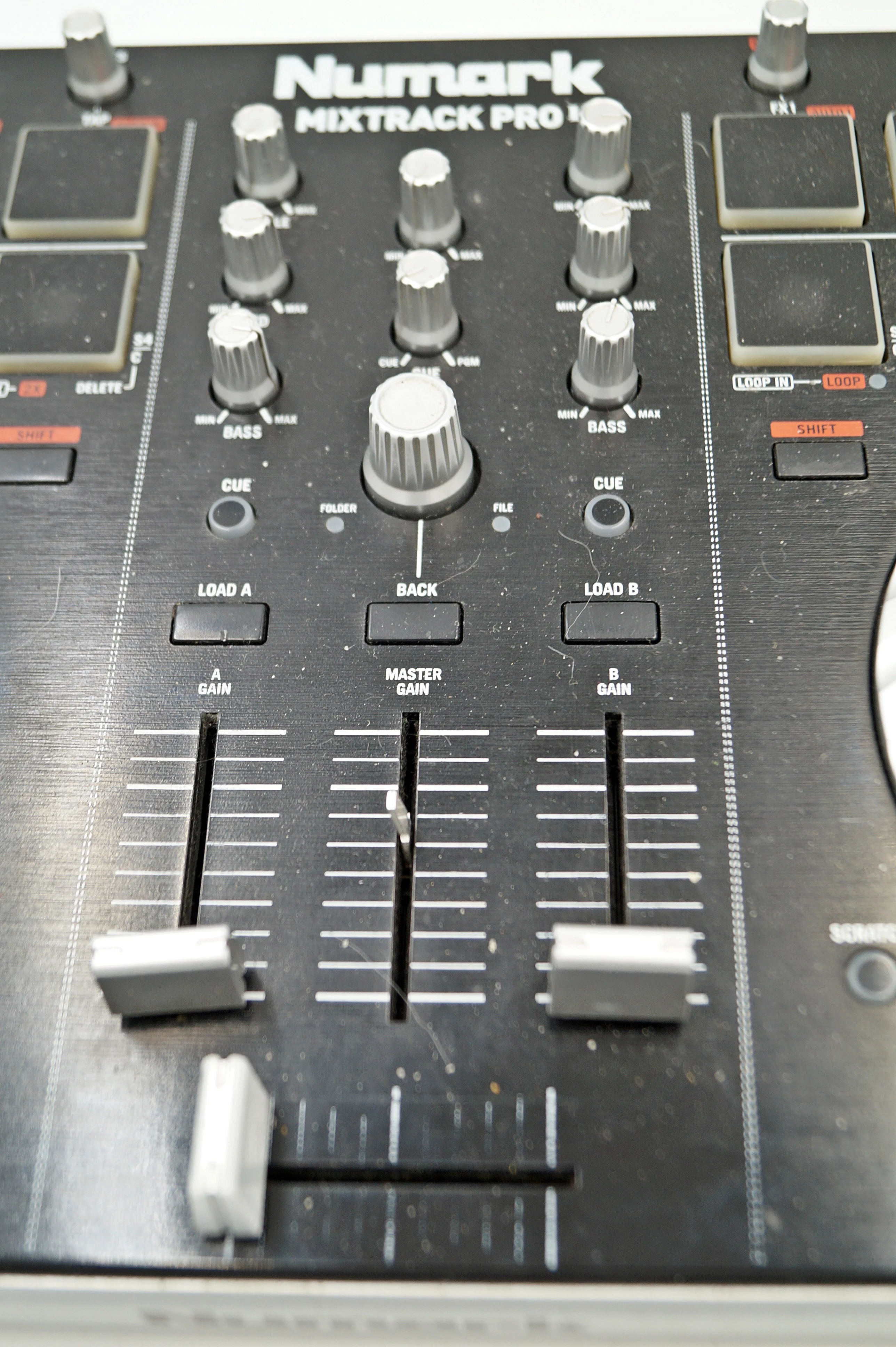 numark-mixtrack-pro-ii-usb-dj-controller-model-mixtrack-pro