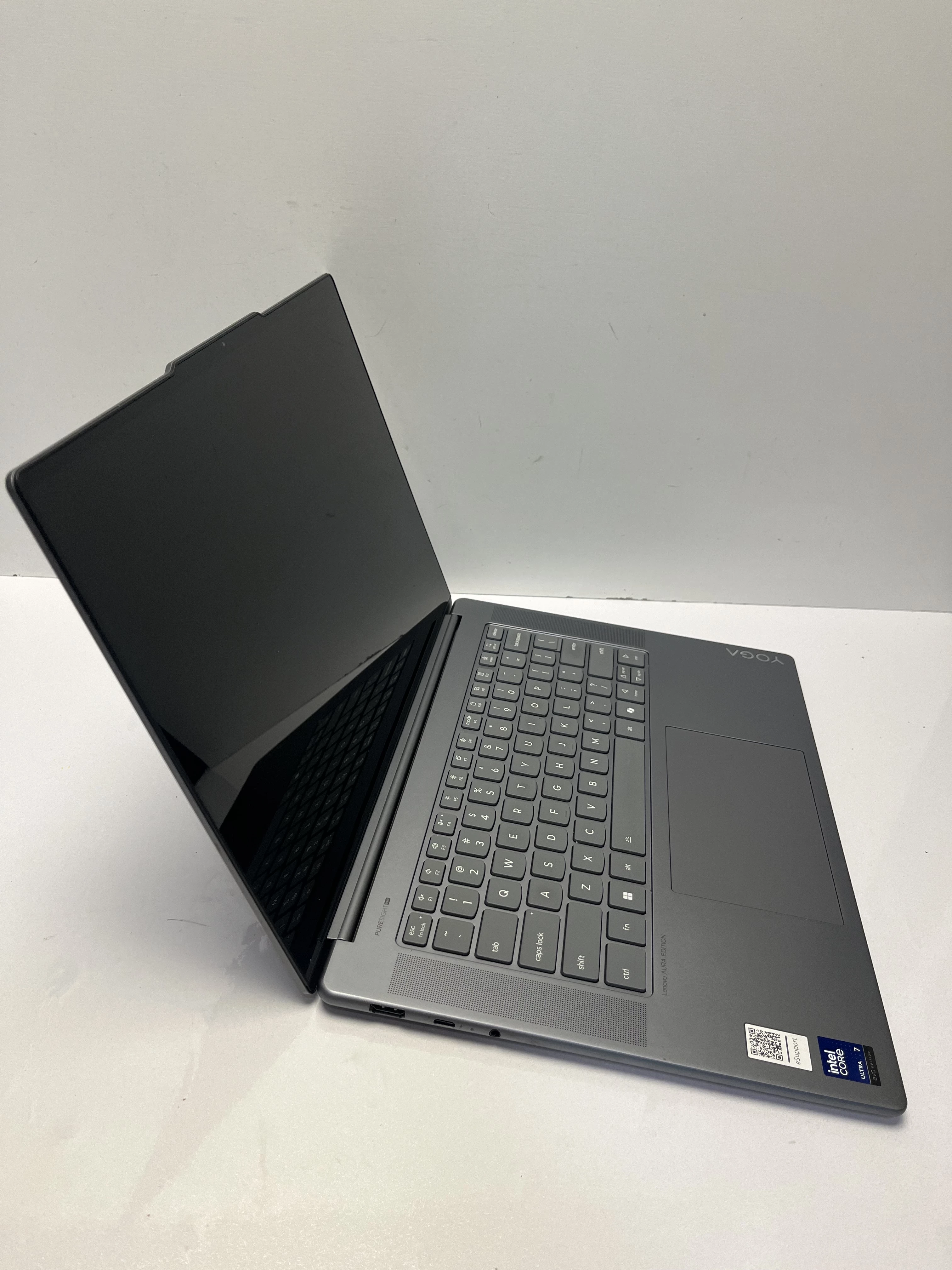 laptop-lenovo-yoga-slim-7-156-intel-core-ultra-7-32-gb-ssd-512-gb-stan-11323-2