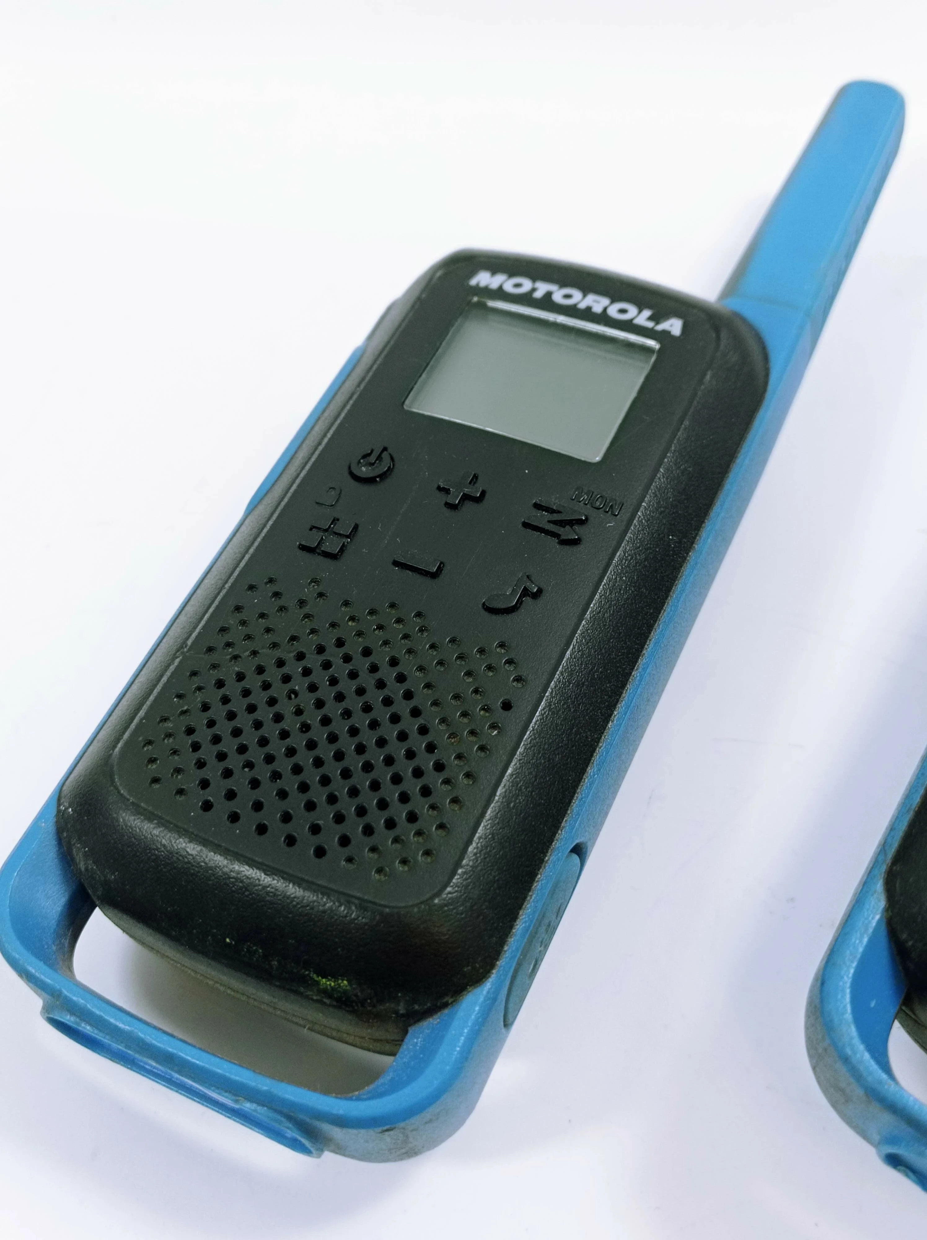 krotkofalowka-motorola-t62-pmr-2szt-stan-11323-2