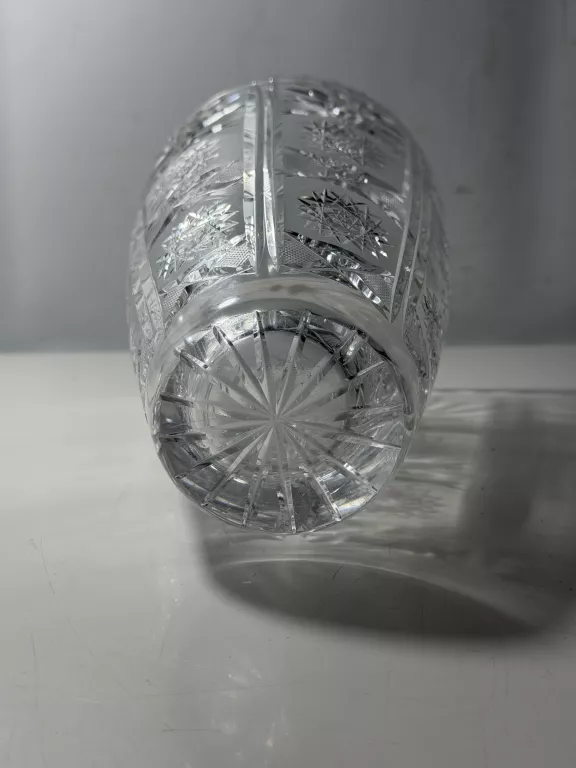 szklo-krysztalowe-wazon-sredni-armii-krajowej-38-tczew