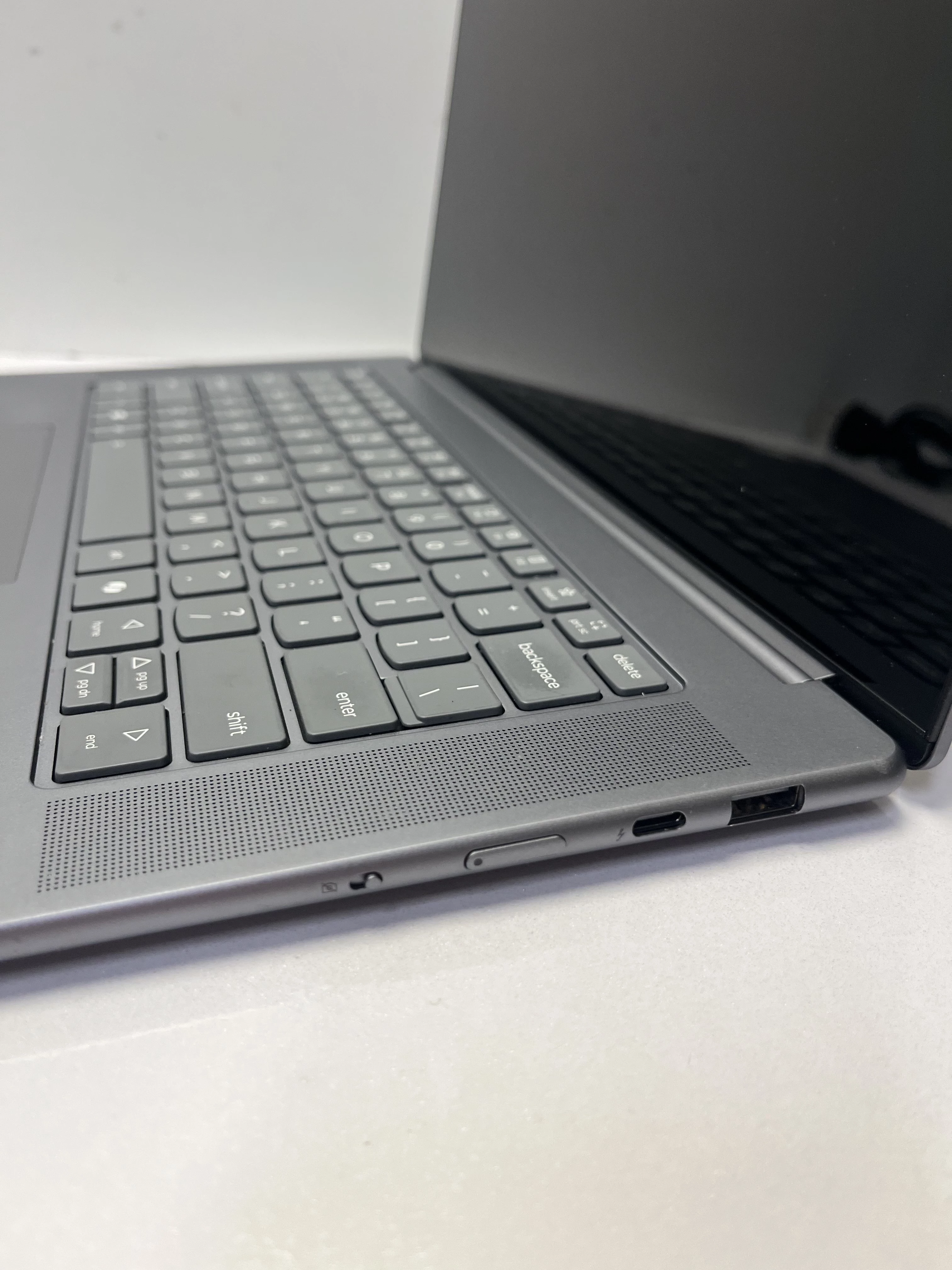 laptop-lenovo-yoga-slim-7-156-intel-core-ultra-7-32-gb-ssd-512-gb-rozdzielczosc-px-4474-211489