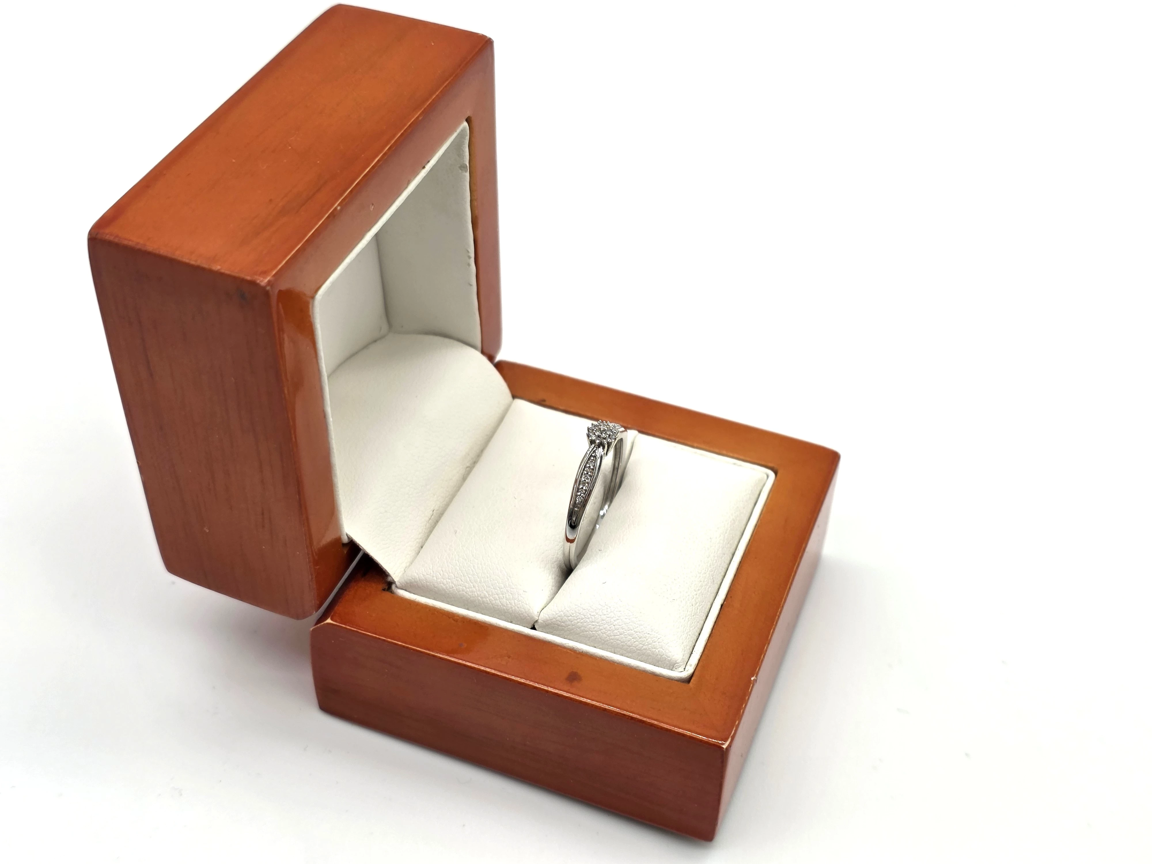 pierscionek-biale-zloto-z-diamentami-012ct-585-14k-r19-193g-rodzaj-2205-2