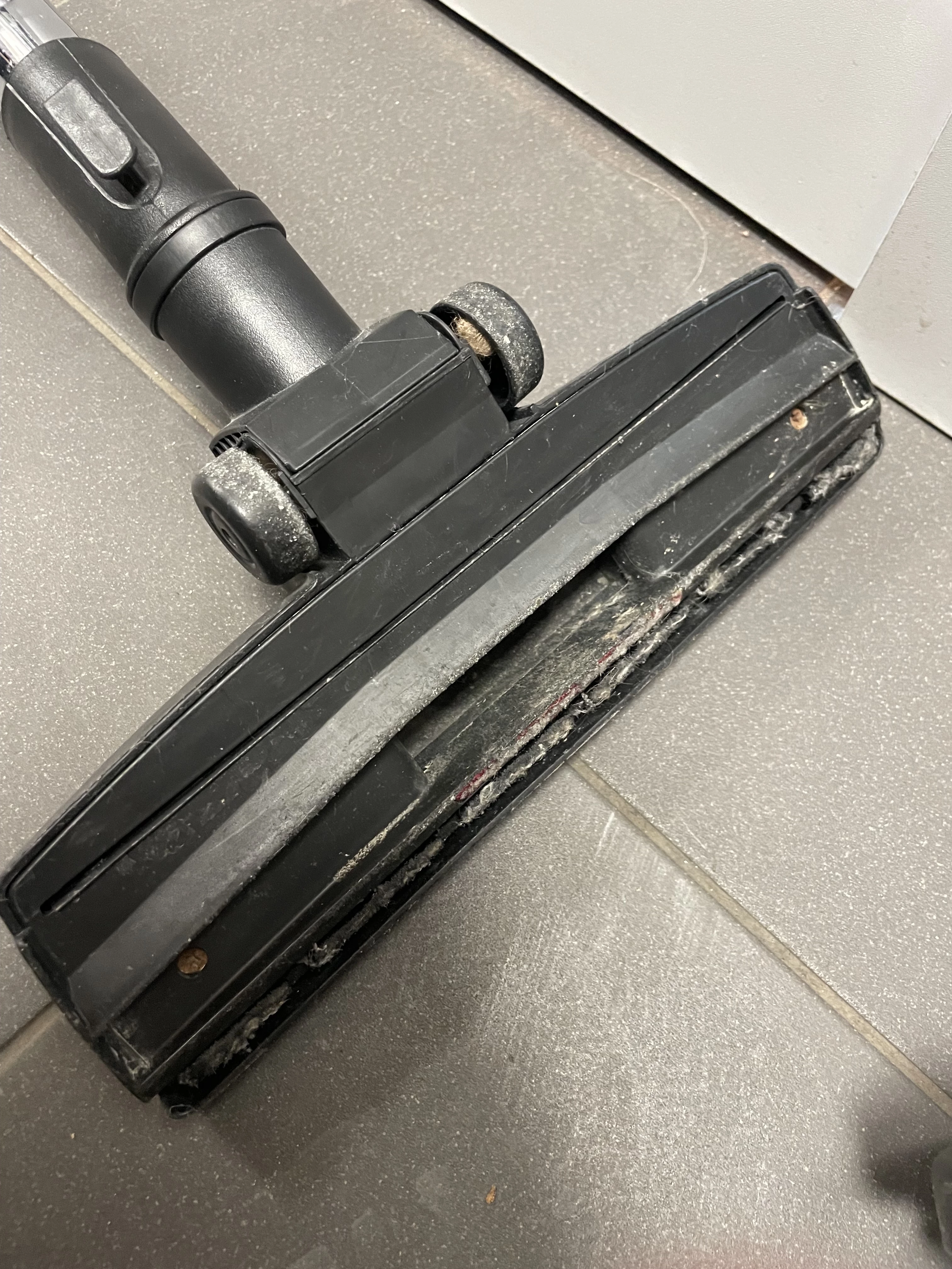 odkurzacz-vesta-evc01-rodzaj-odkurzacza-205422-1