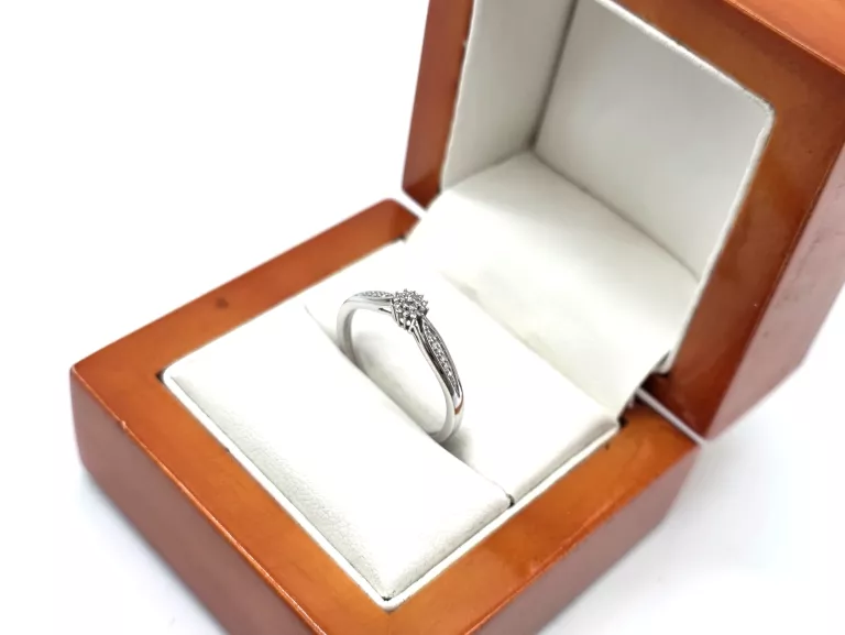 pierscionek-biale-zloto-z-diamentami-012ct-585-14k-r19-193g-marka-248811-958954