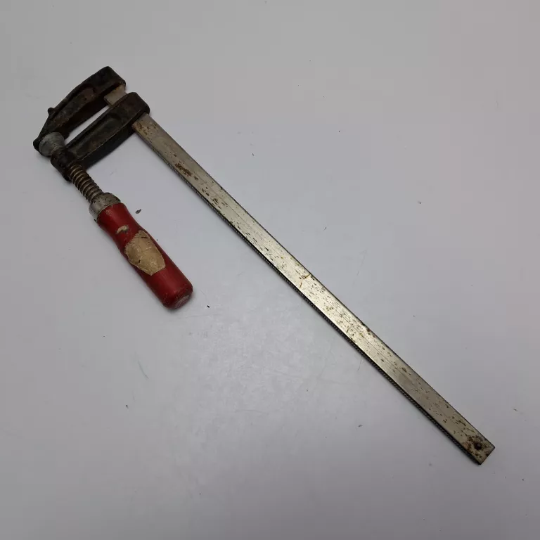 scisk-stolarski-at-okazja-kosciuszki-17-kartuzy