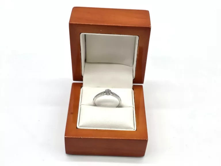pierscionek-biale-zloto-z-diamentami-012ct-585-14k-r19-193g-stan-11323-2
