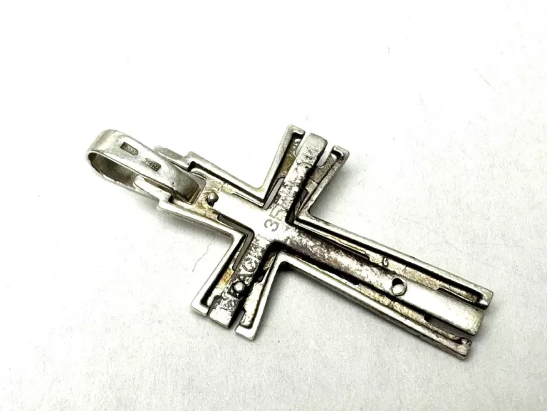 uszkodzona-srebrna-zawieszka-925-222g-proba-925
