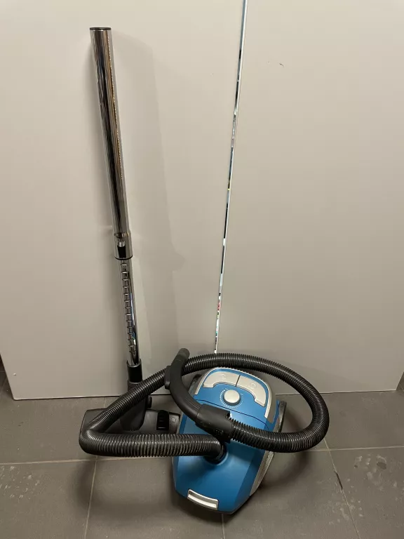 odkurzacz-vesta-evc01-osiedle-centrum-d1-krakow