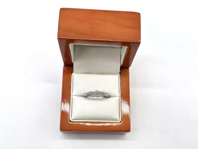 pierscionek-biale-zloto-z-diamentami-012ct-585-14k-r19-193g-rozmiarsrednica-wew-mm-372-14