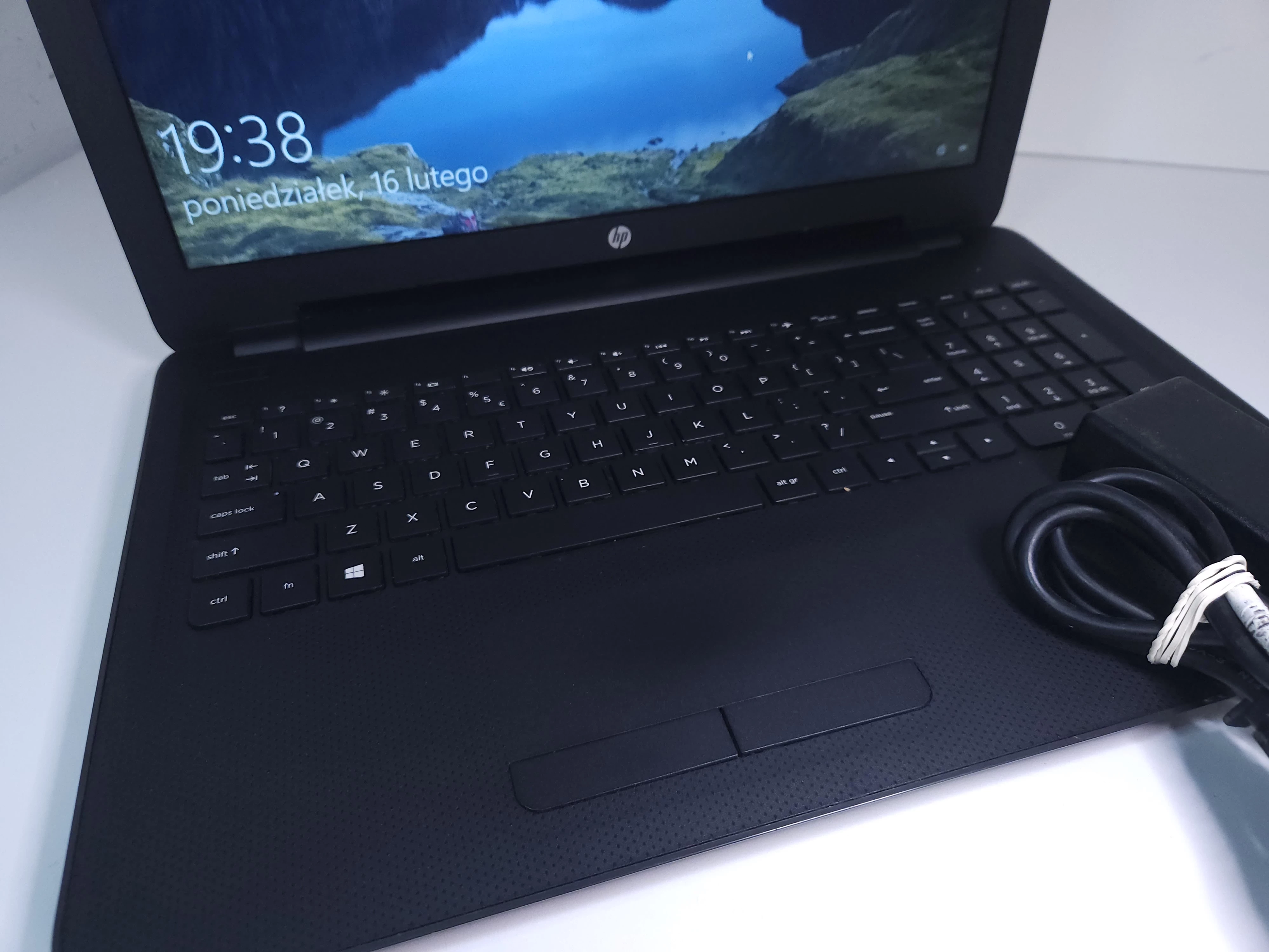 laptop-hp-250-g4-zasilacz-ean-gtin-0889894150974