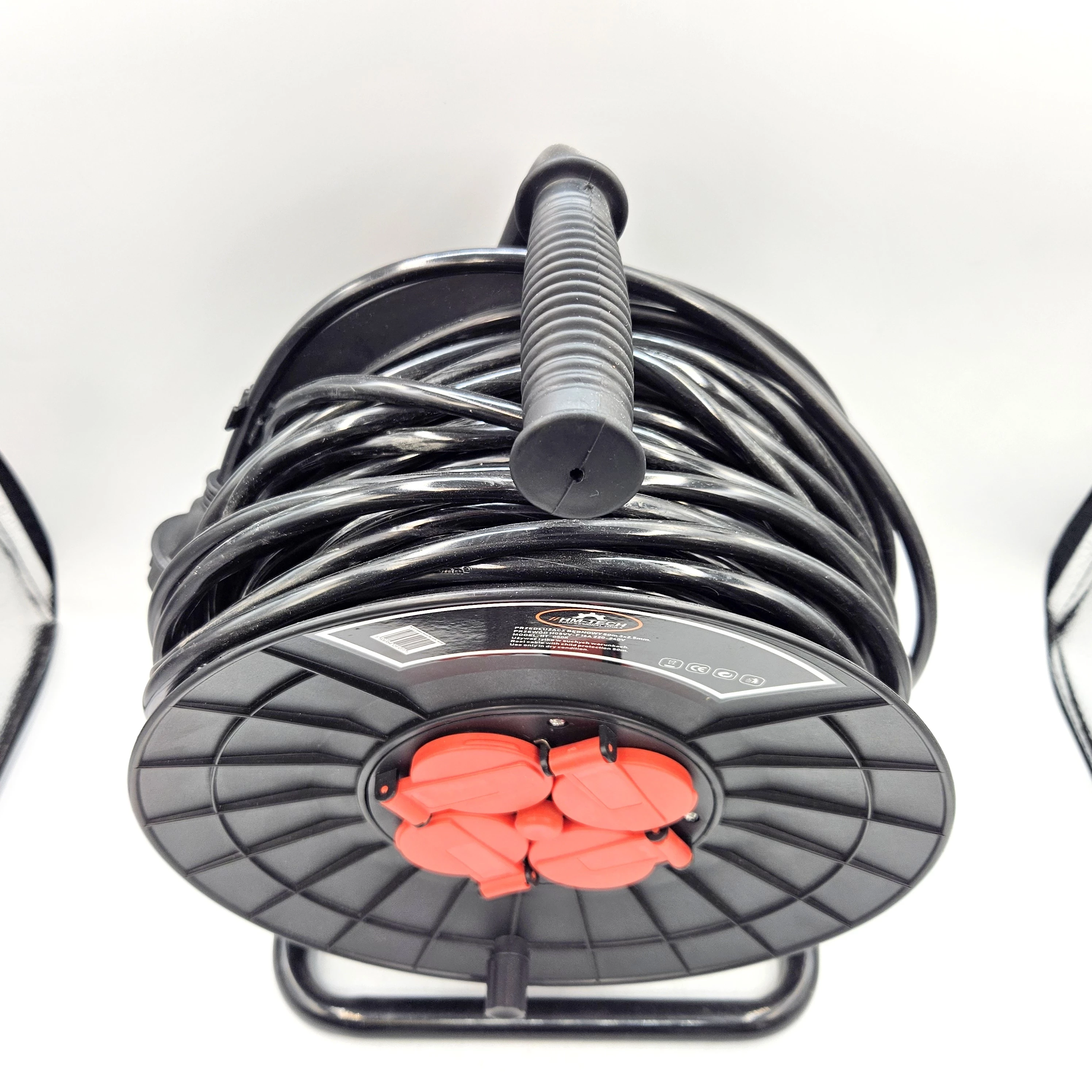 przedluzacz-bebnowy-hm-tech-50m-dlugosc-kabla-5000