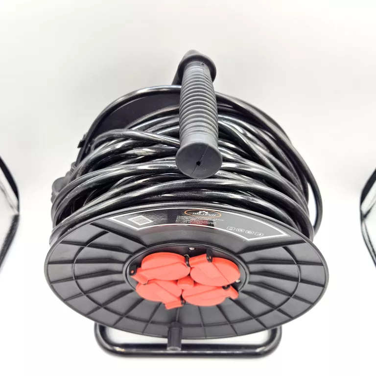 przedluzacz-bebnowy-hm-tech-50m-dlugosc-kabla-5000