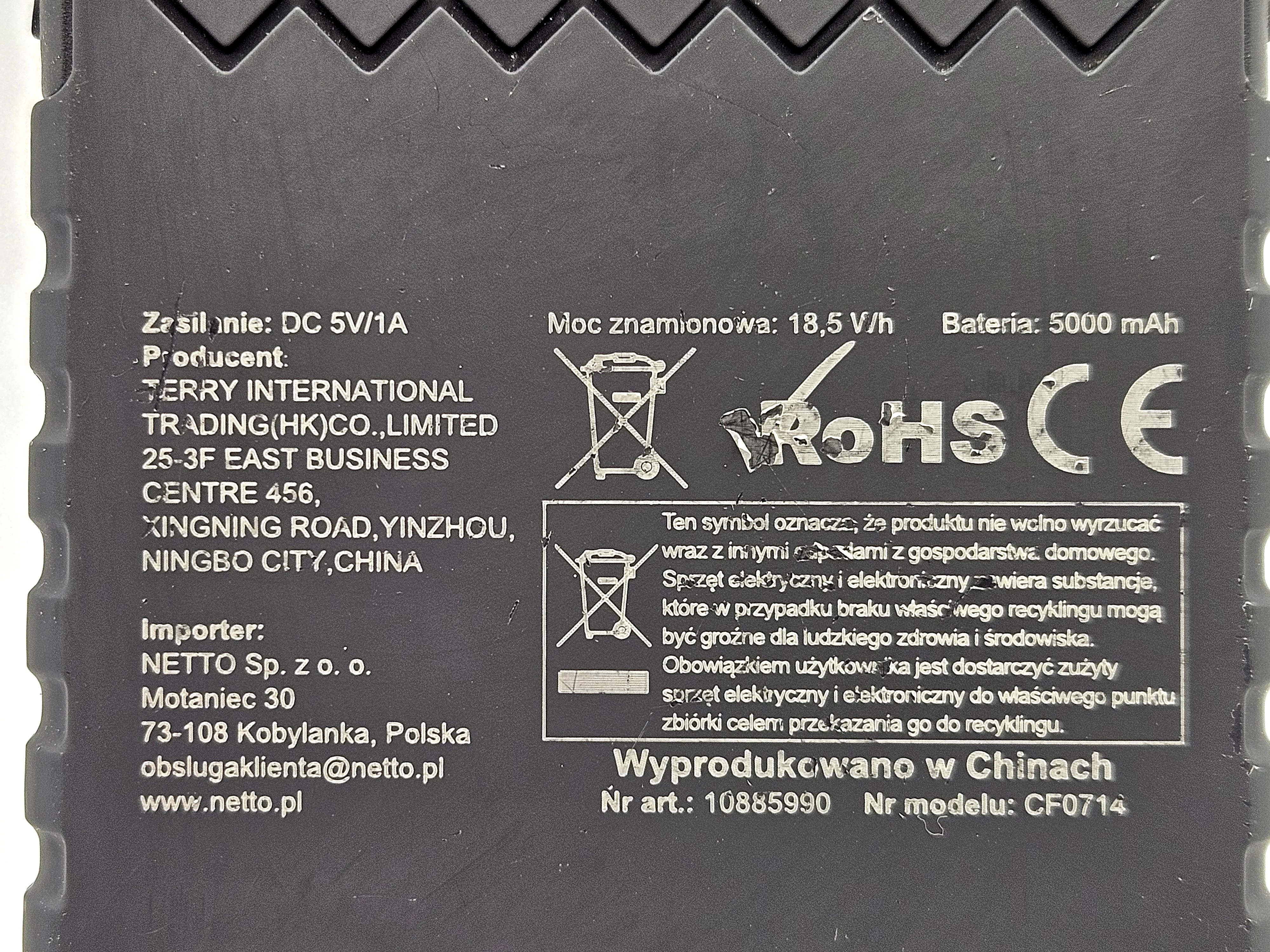 powerbank-solarny-5000-mah-usb-c-2usb-czarny-kod-producenta-cf0714